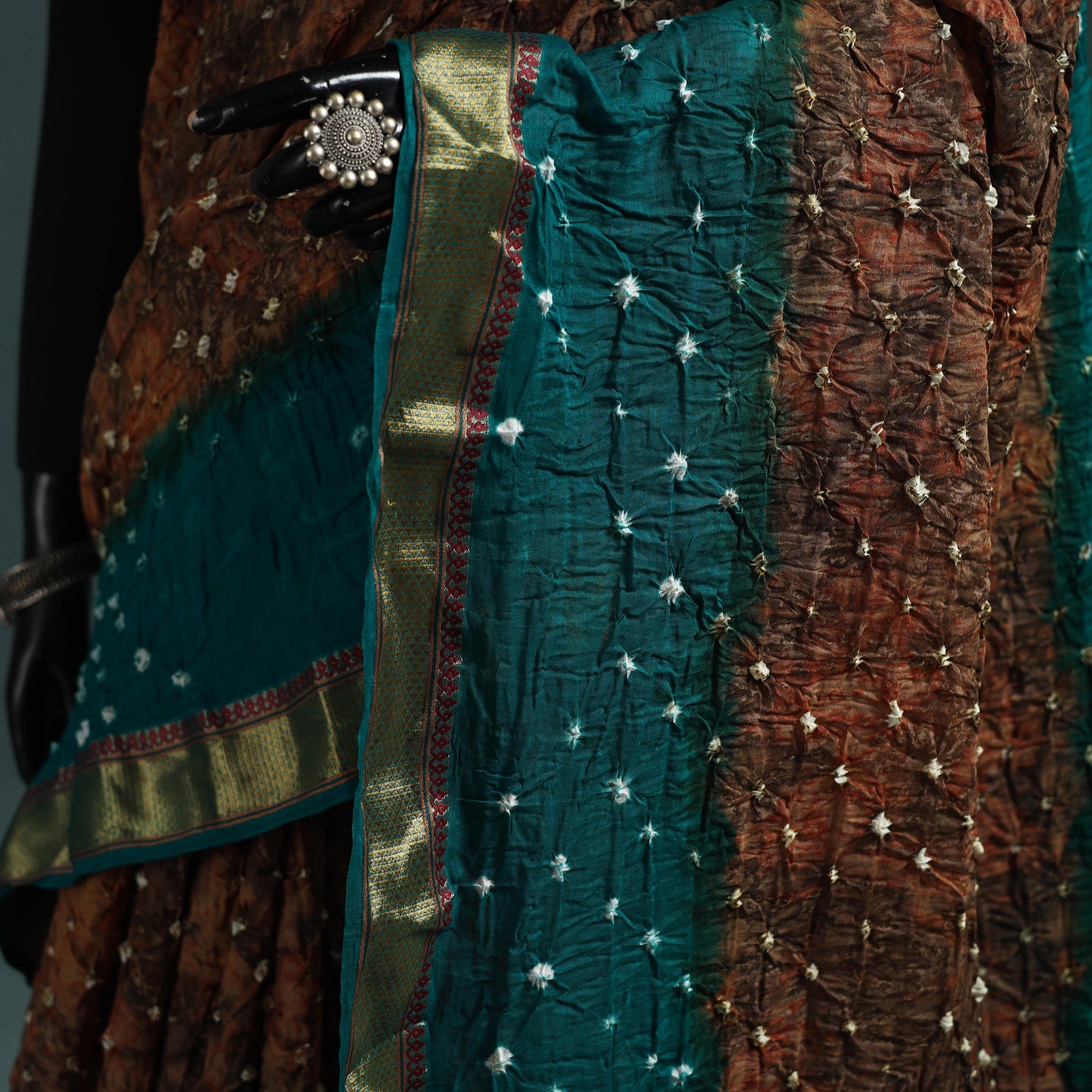 Kutch Tie-Dye Shibori Bandhani Cotton Saree with Blouse Piece 23