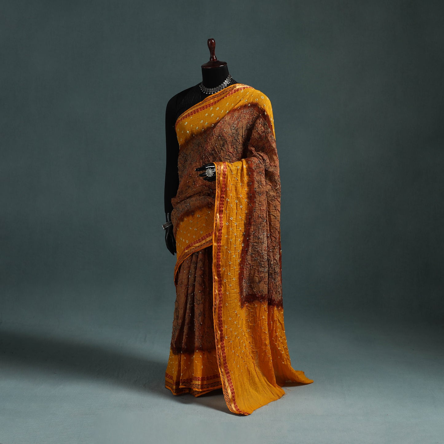 Kutch Tie-Dye Shibori Bandhani Cotton Saree with Blouse Piece 24