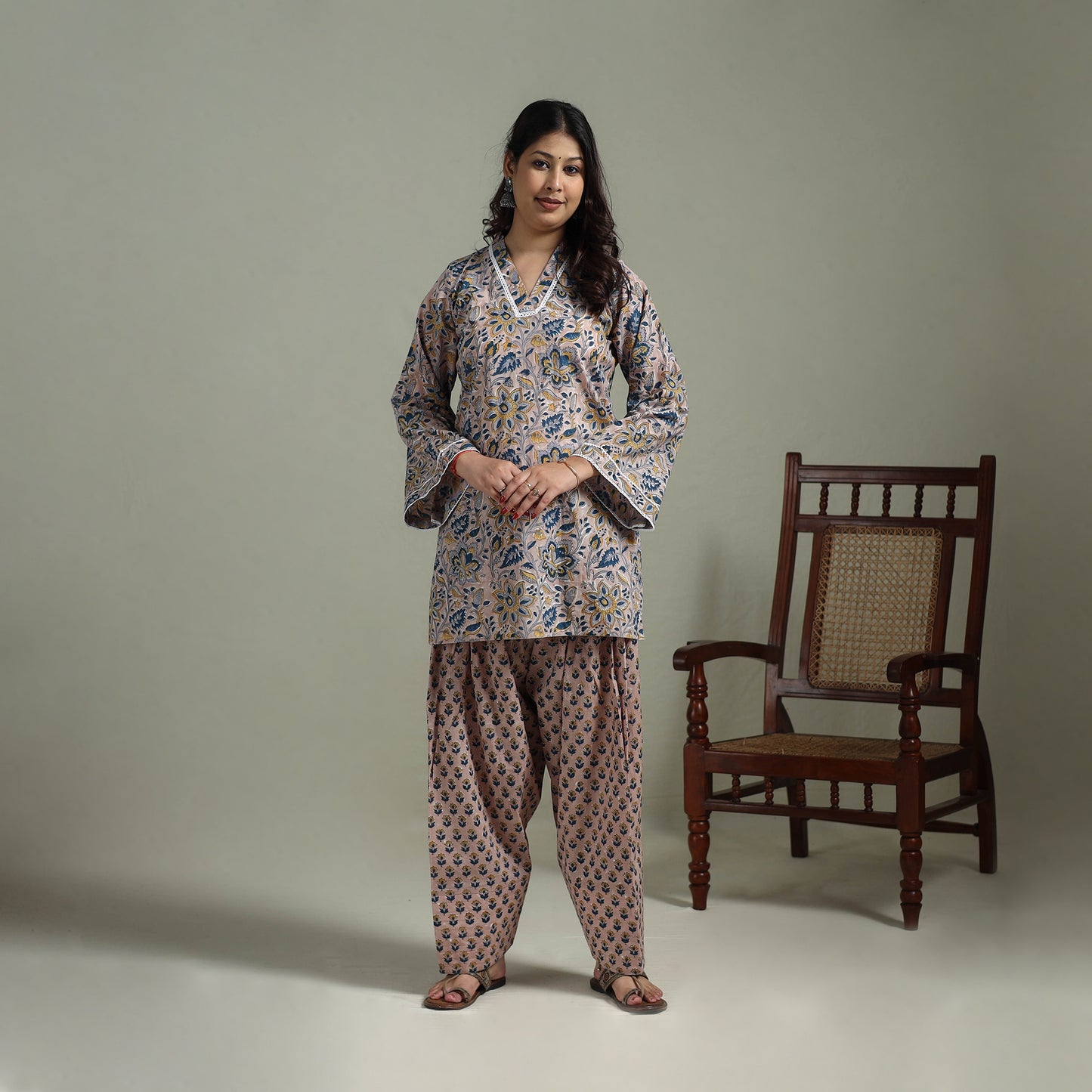 Sanganeri Hand Block Print Cotton Lace Work Short Kurta with Farshi Salwar Set for women 05