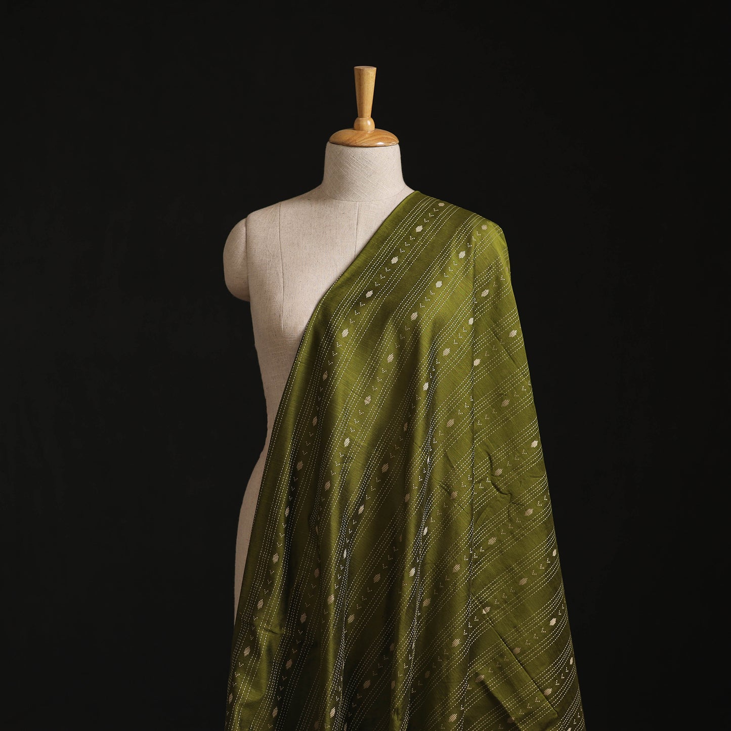 Thread Buti Spun Dupion Viscose Silk Plain Fabric 06