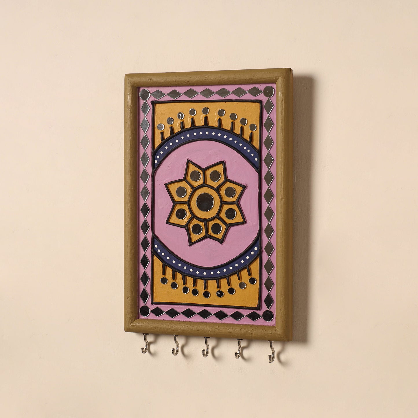 Kutch Mud Mirror Work Lippan Art Key Holder (9 x 6 in) 48