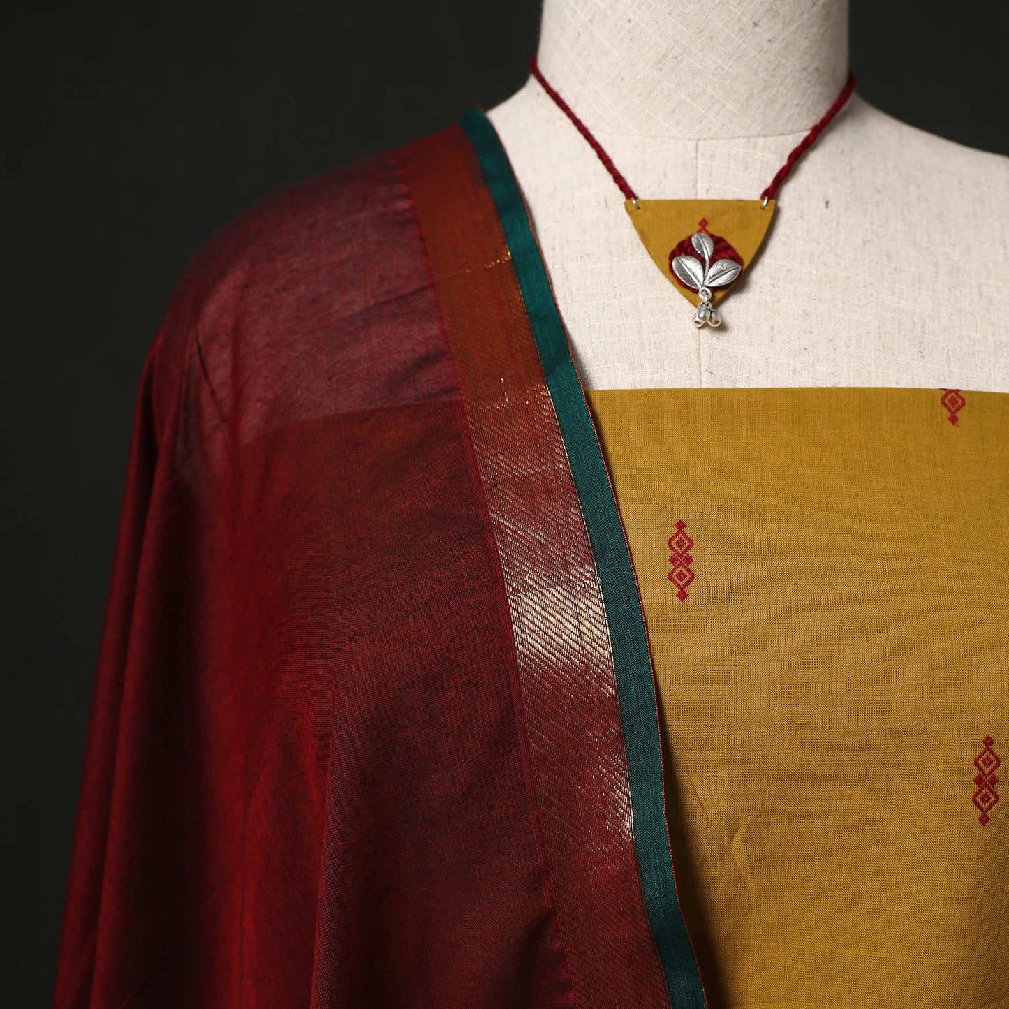 Jacquard Woven 2pc Cotton Unstitched Dress Material Kurta Set with Jewellery 29
