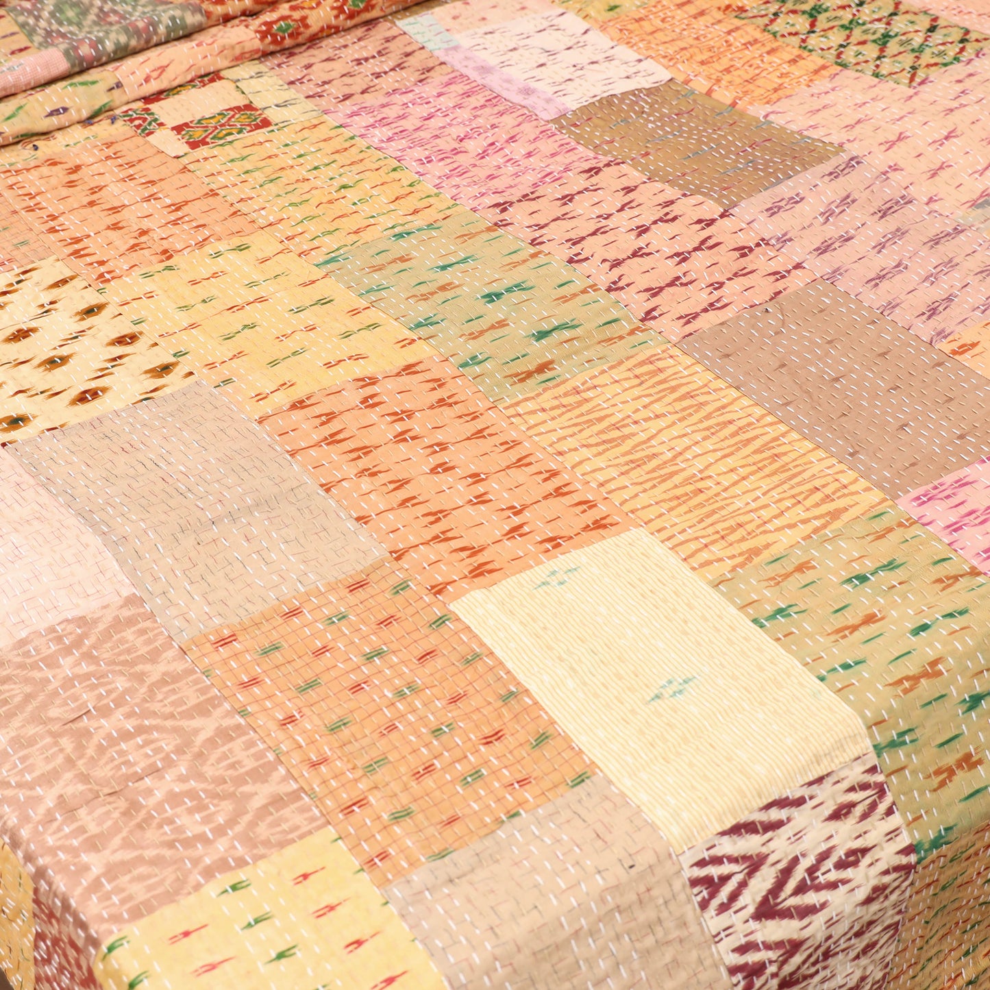 Beige - Khambadiya Tagai Patchwork Quilt / Gudri / Blanket 39