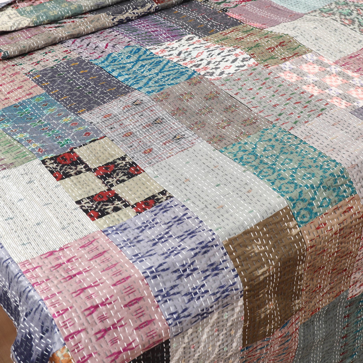Grey - Khambadiya Tagai Patchwork Quilt / Gudri / Blanket 45