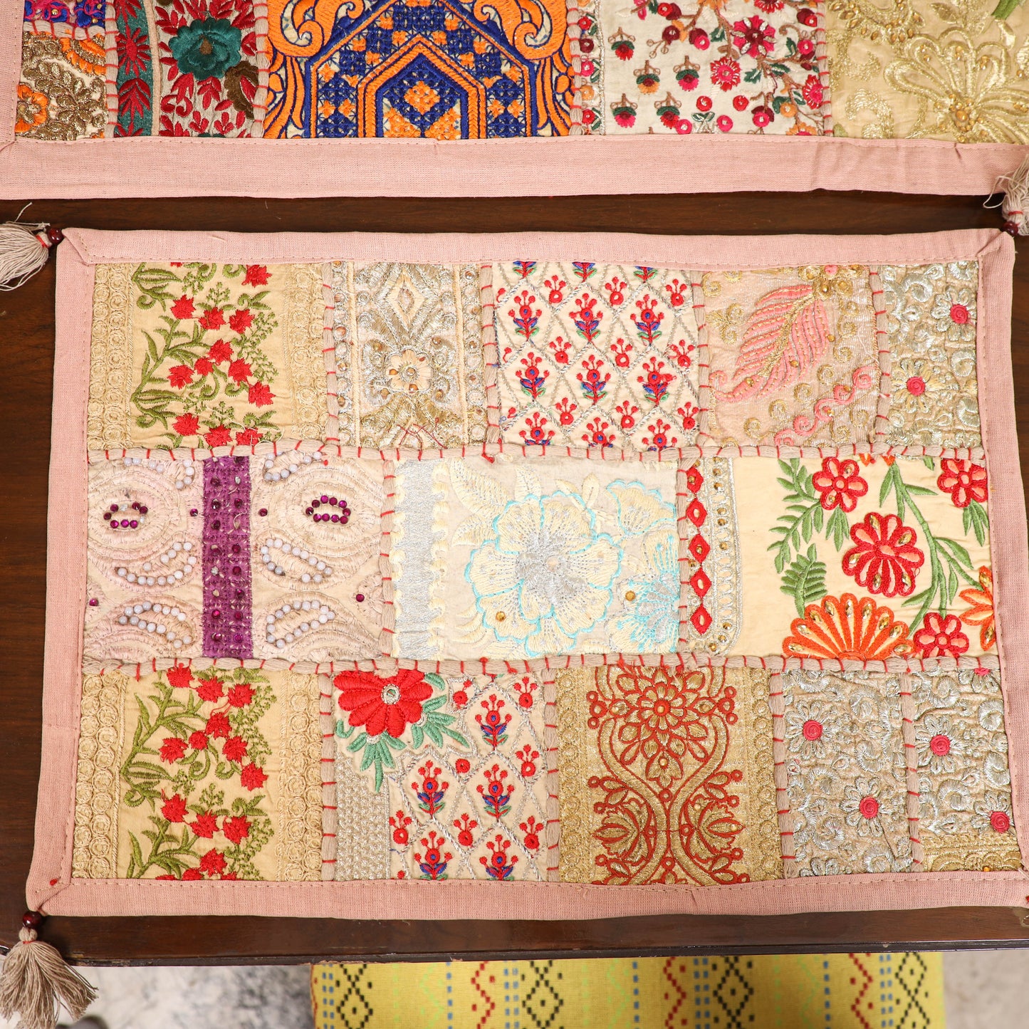Khambadiya Patchwork Table Runner Set (Set of 7) 01