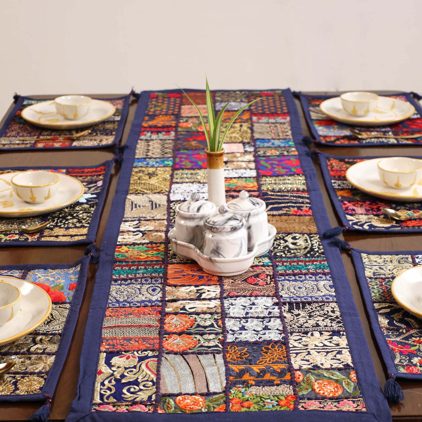 Khambadiya Patchwork Table Runner Set (Set of 7) 04