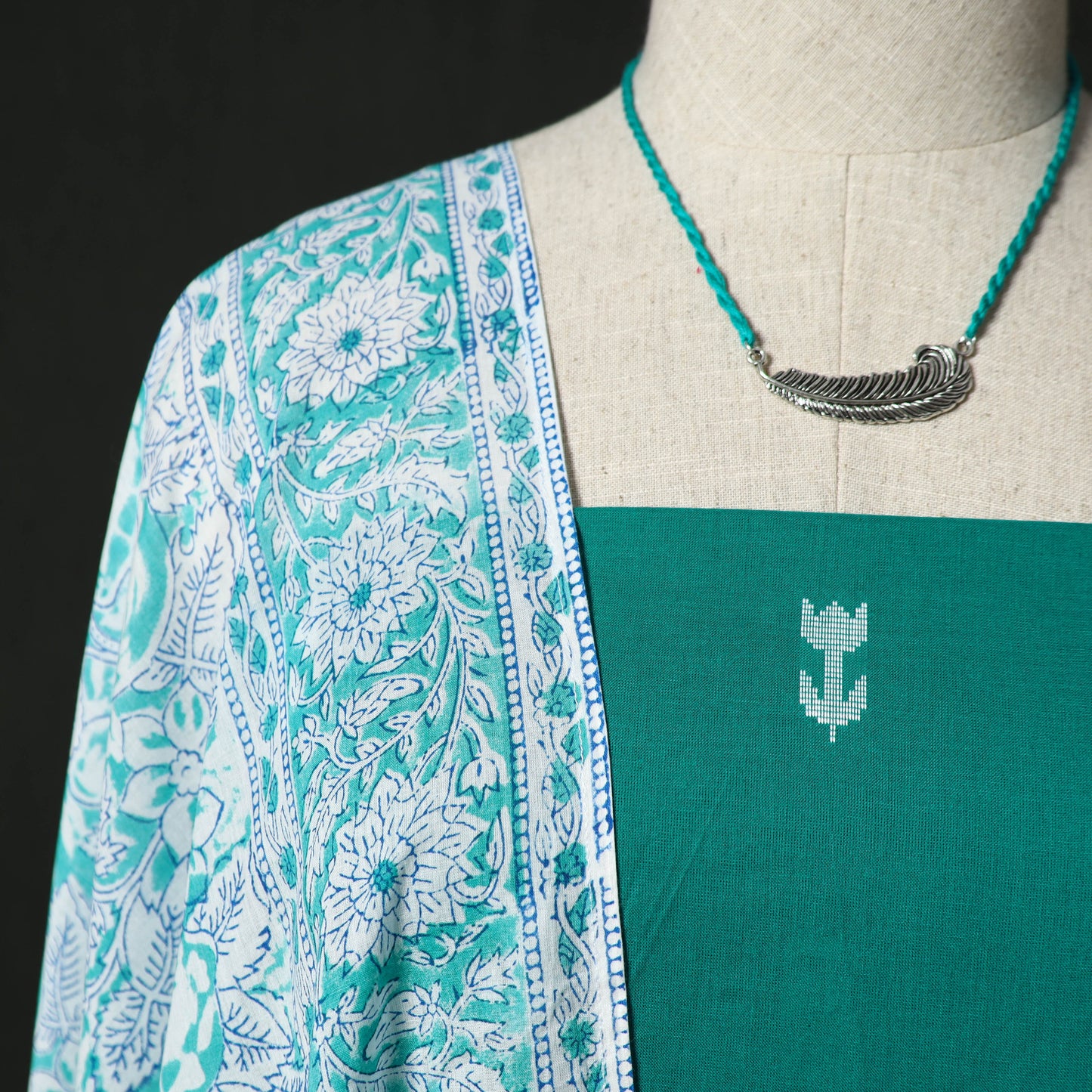 Jacquard Woven 2pc Cotton Unstitched Dress Material Kurta Set with Jewellery 03
