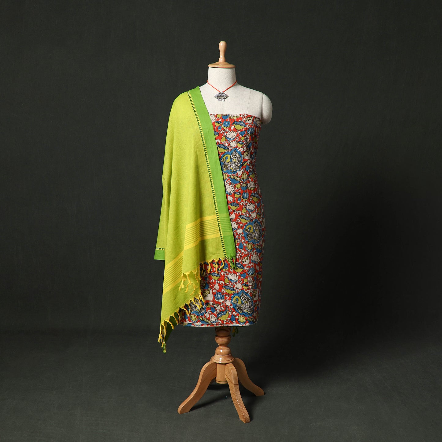 Kalamkari Printed Cotton 2pc Unstitched Dress Material Kurta Set with Jewellery 07