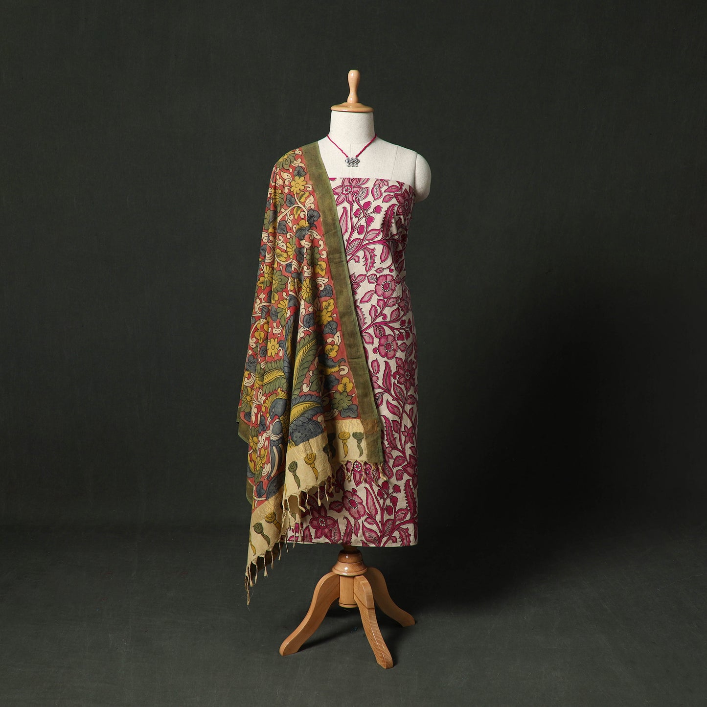 Kalamkari Printed Cotton 2pc Unstitched Dress Material Kurta Set with Jewellery 19