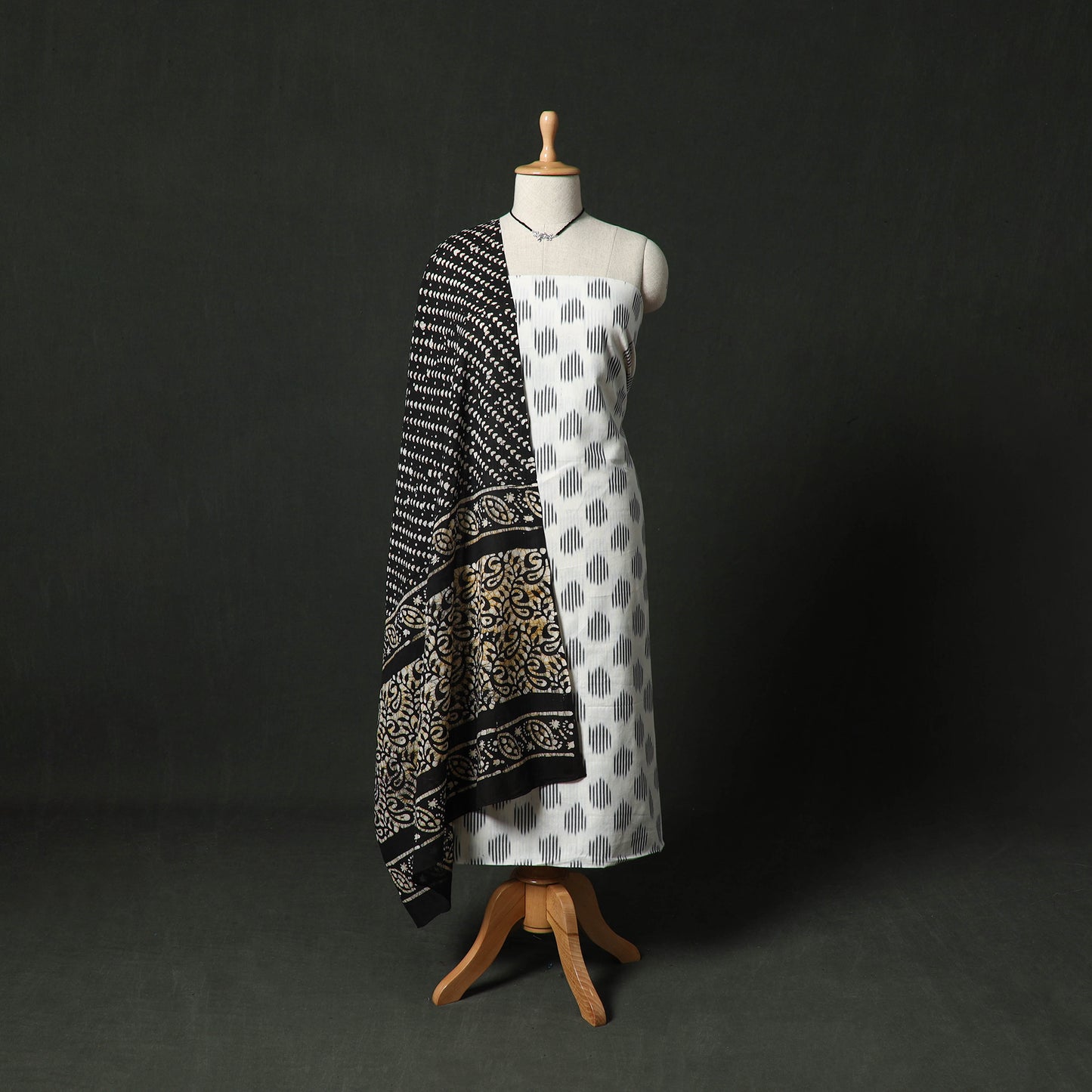 Pochampally Ikat Weave Cotton 2pc Unstitched Dress Material Kurta Set with Jewellery 26