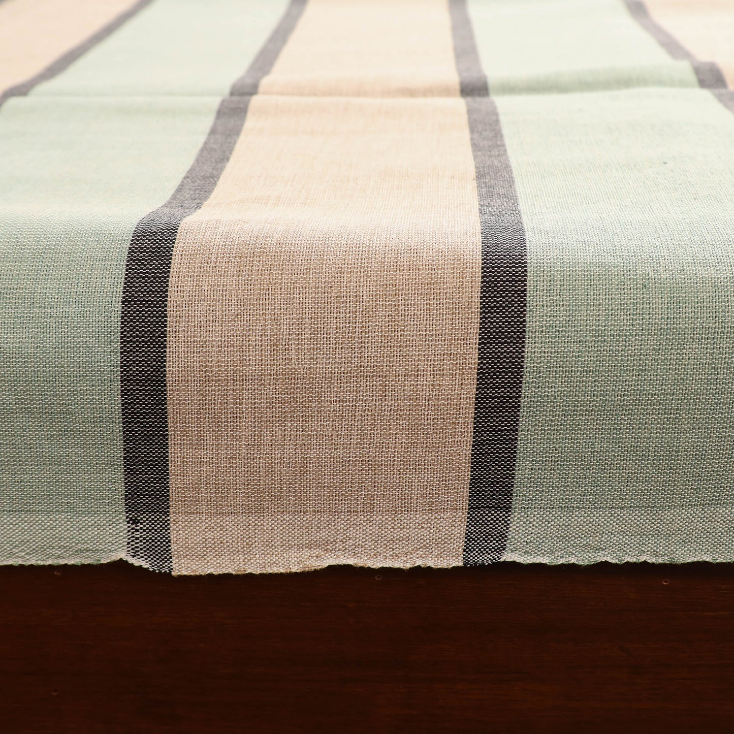 Handloom Cotton Double Bedsheet (108 x 90 in) 01