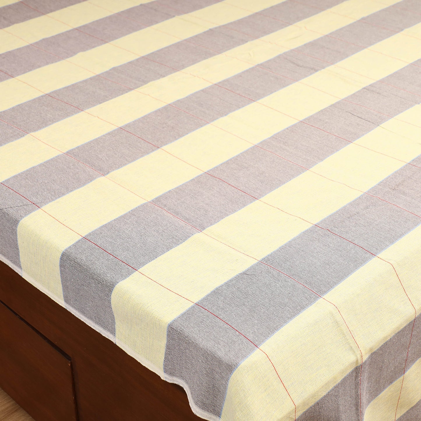 Handloom Cotton Double Bedsheet (108 x 90 in) 10
