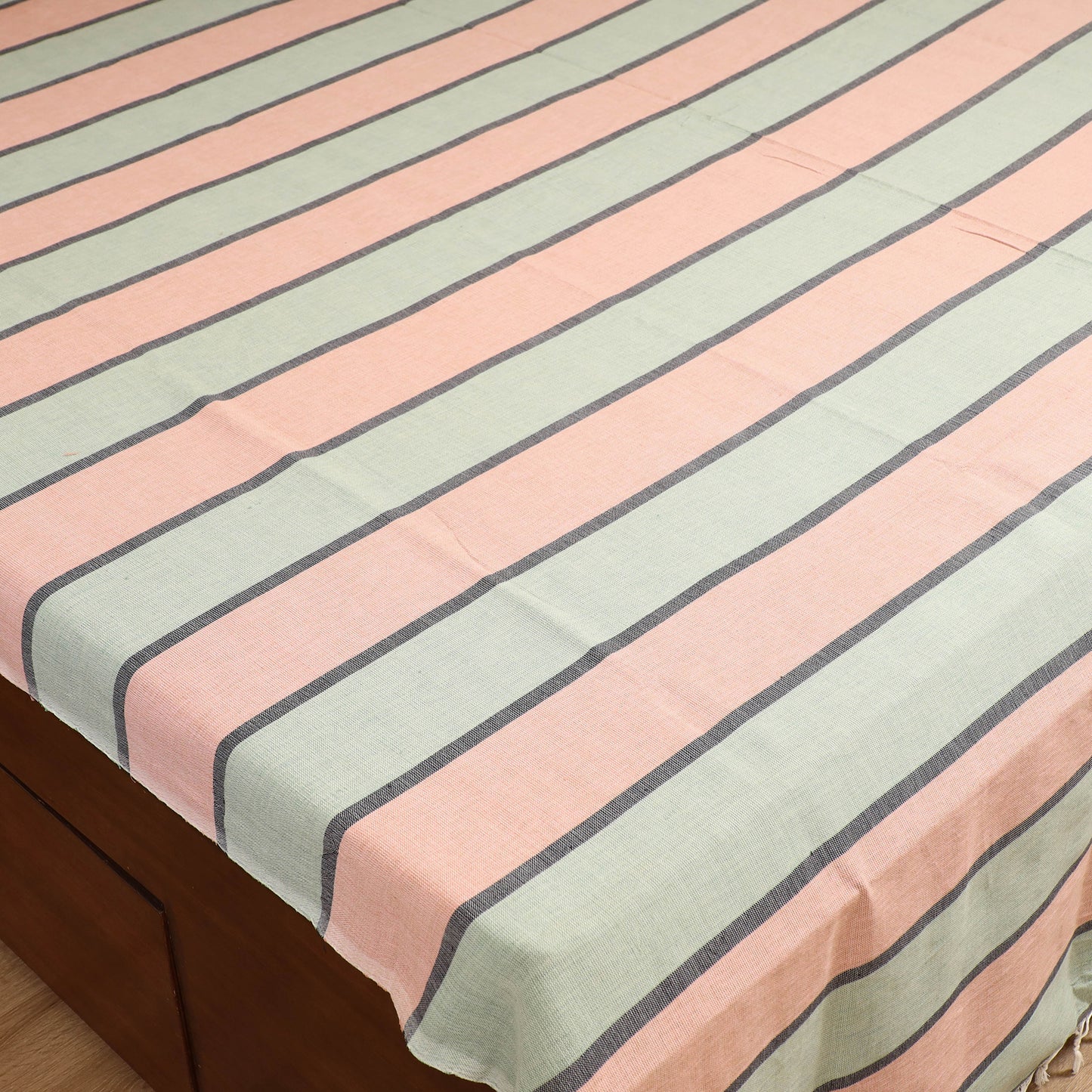 Handloom Cotton Double Bedsheet (108 x 90 in) 21
