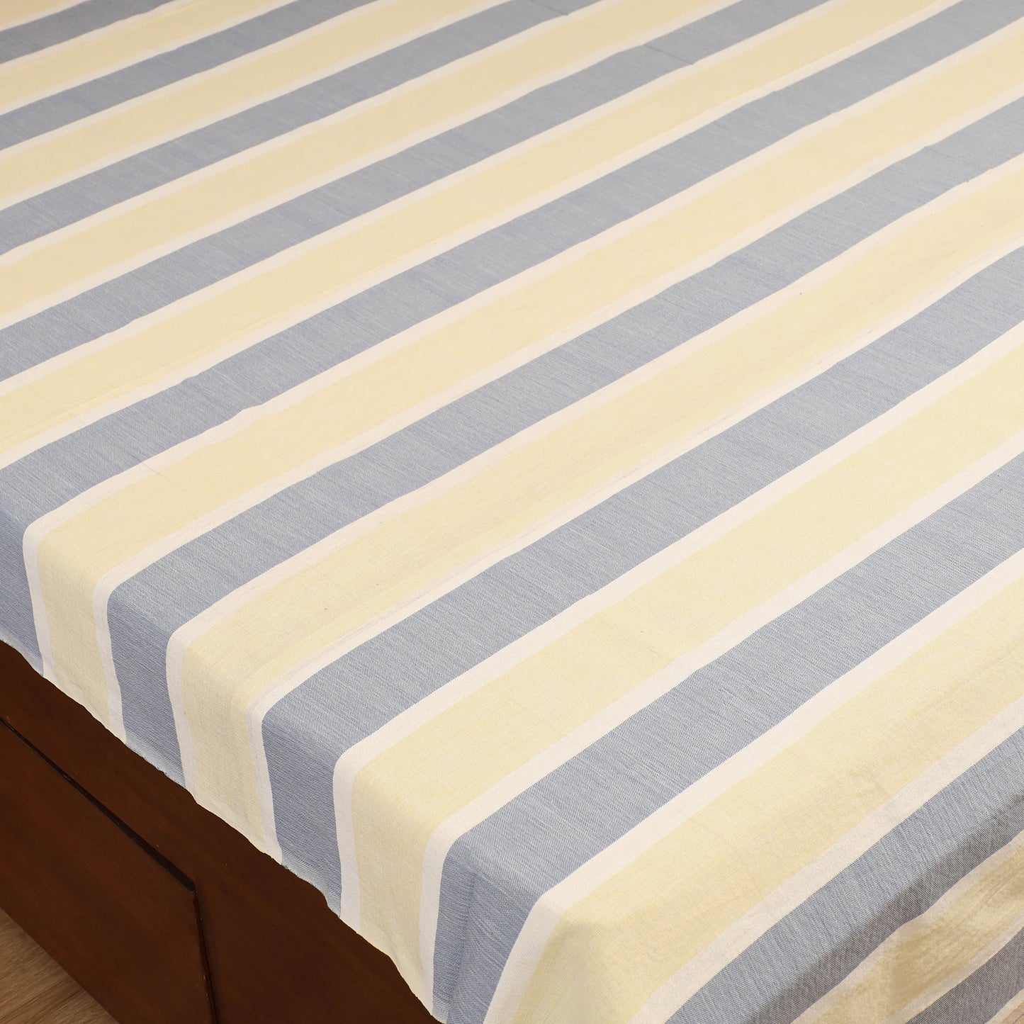 Handloom Cotton Double Bedsheet (108 x 90 in) 33