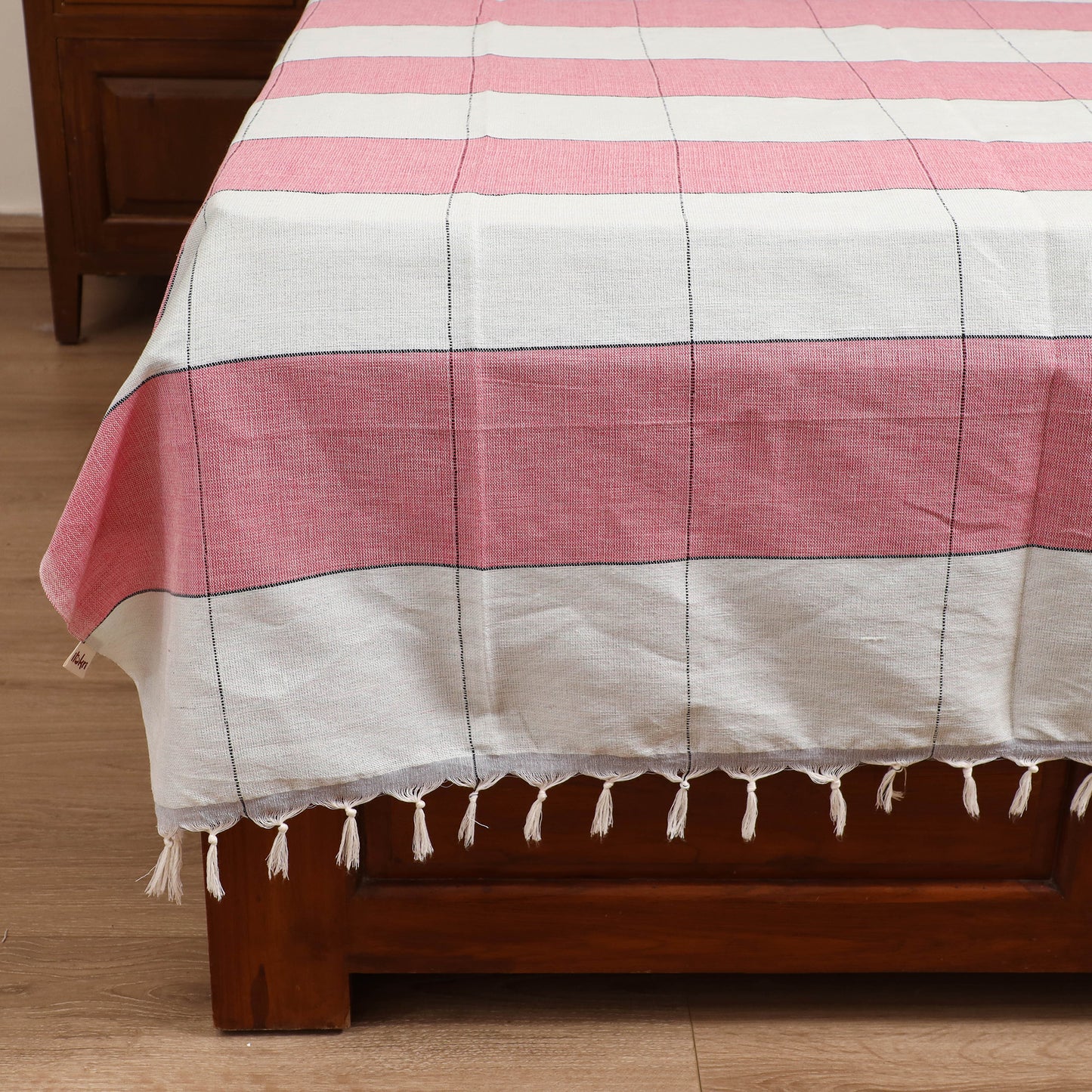 Handloom Cotton Single Bedsheet (90 x 60 in) 182