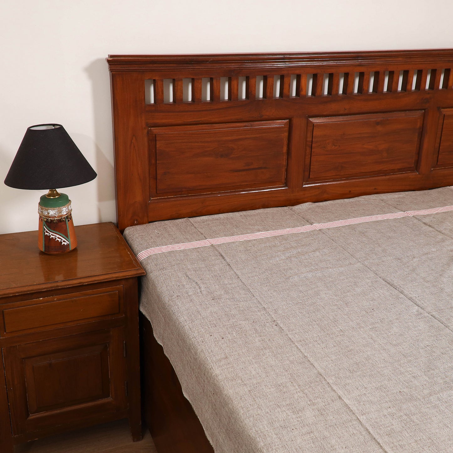 Handloom Cotton Single Bedsheet (90 x 60 in) 185