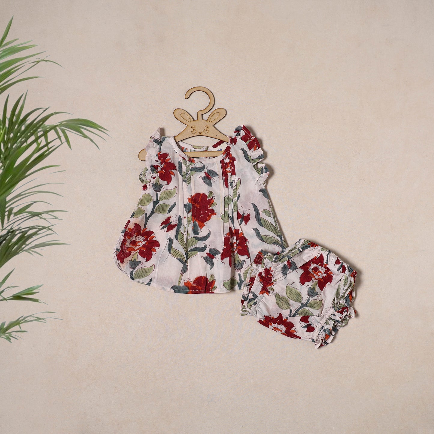 Pure Cotton Baby Girls Floral Print Top & Shorts (6-12 Months) 17