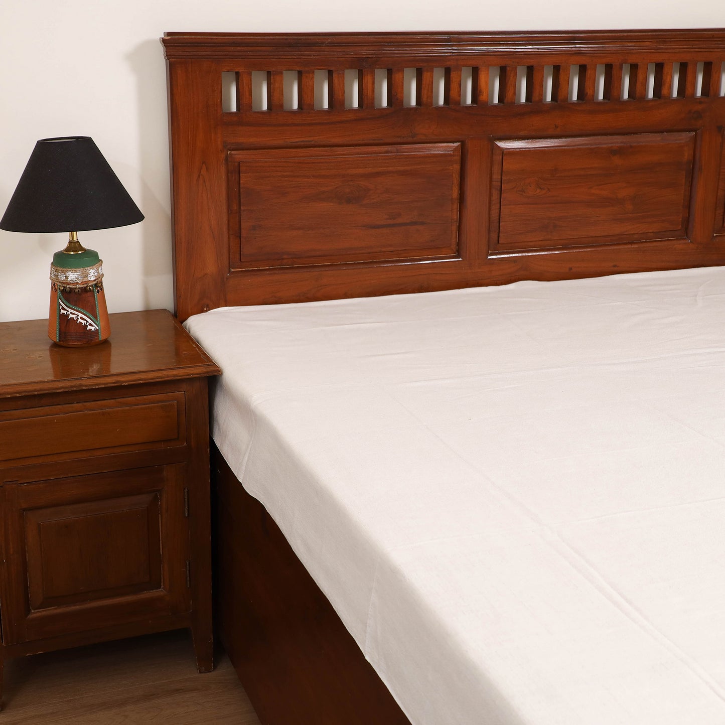 Handloom Cotton Single Bedsheet (90 x 60 in) 189