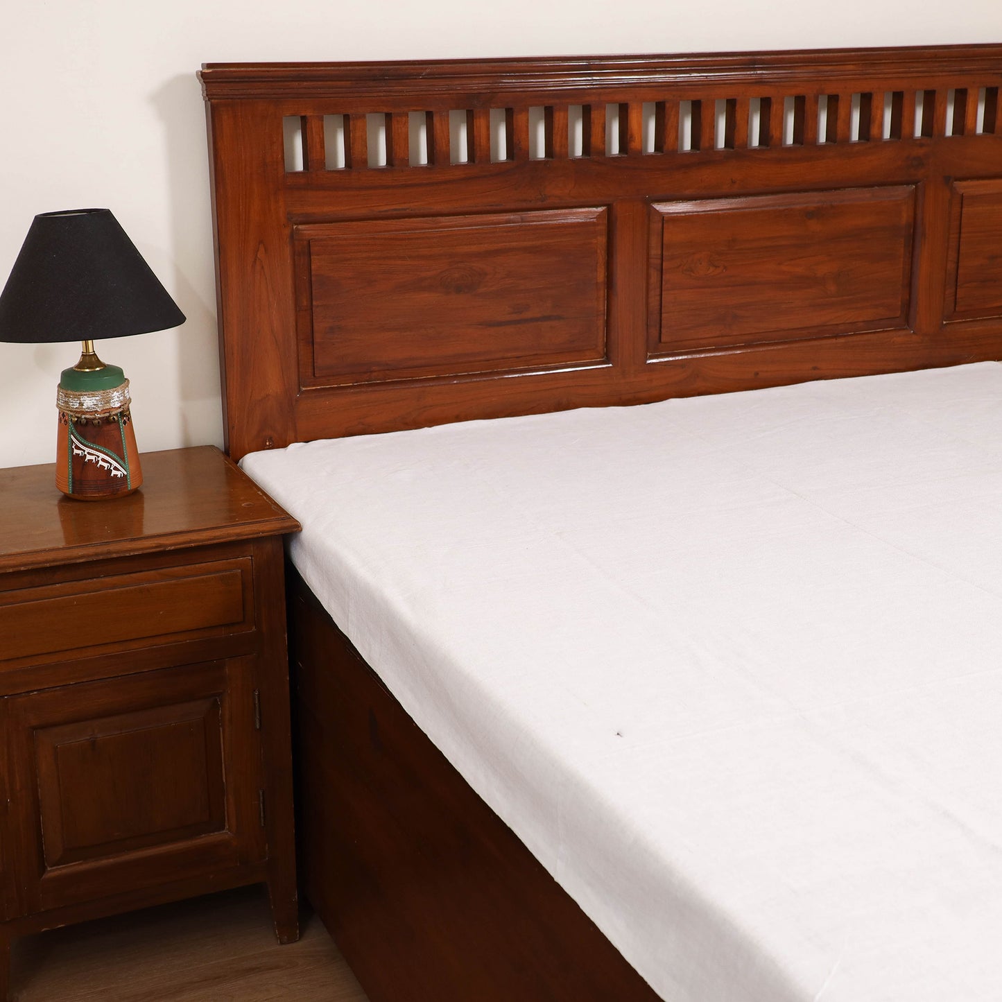 Handloom Cotton Single Bedsheet (90 x 60 in) 190