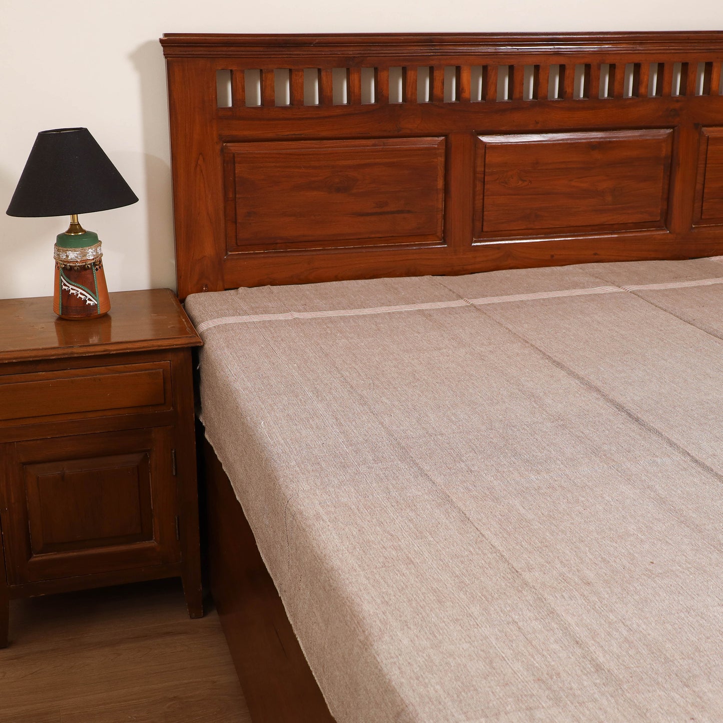 Handloom Cotton Single Bedsheet (90 x 60 in) 211