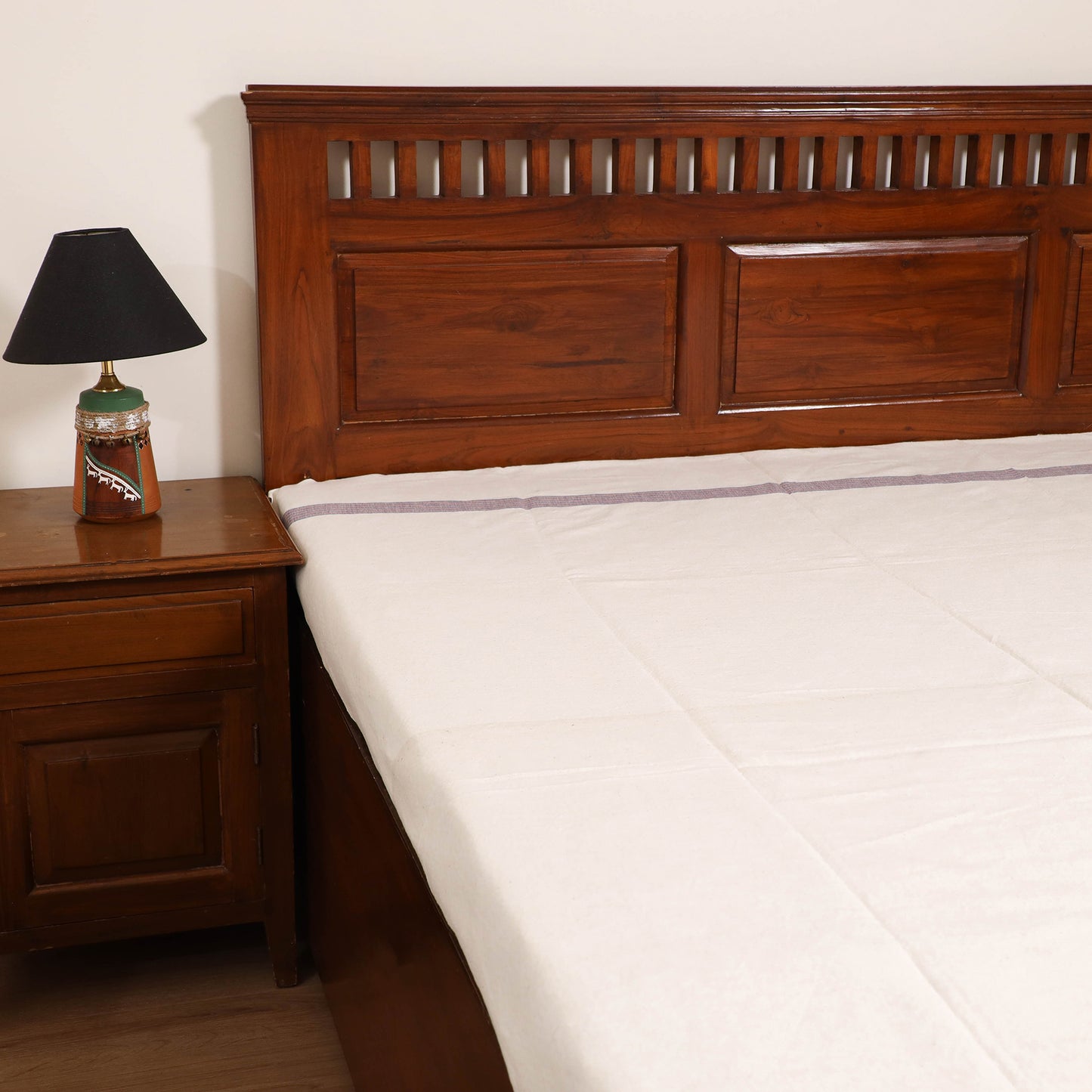 Handloom Cotton Single Bedsheet (90 x 60 in) 214