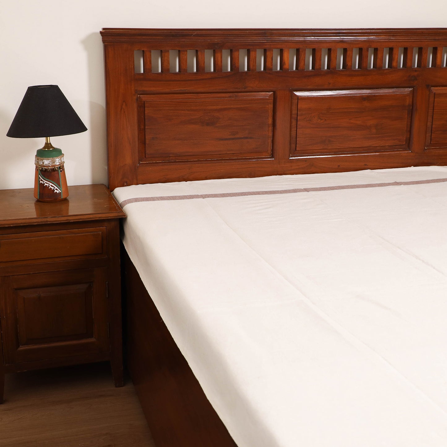 Handloom Cotton Single Bedsheet (90 x 60 in) 215