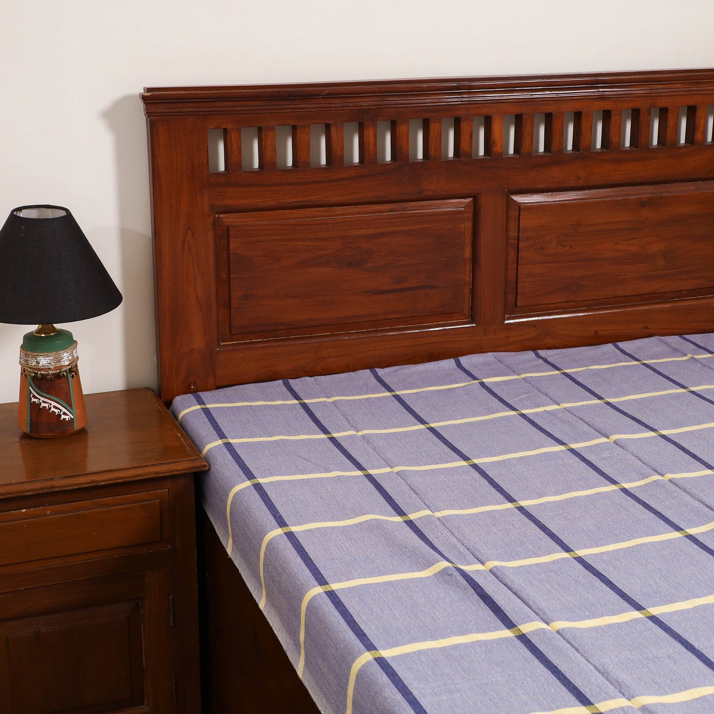 Handloom Cotton Single Bedsheet (90 x 60 in) 225