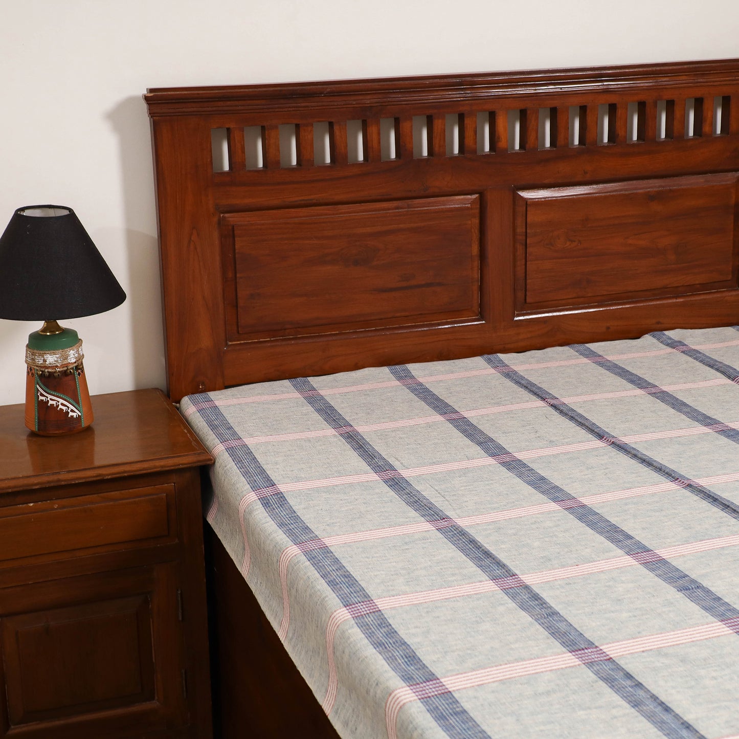 Handloom Cotton Single Bedsheet (90 x 60 in) 243