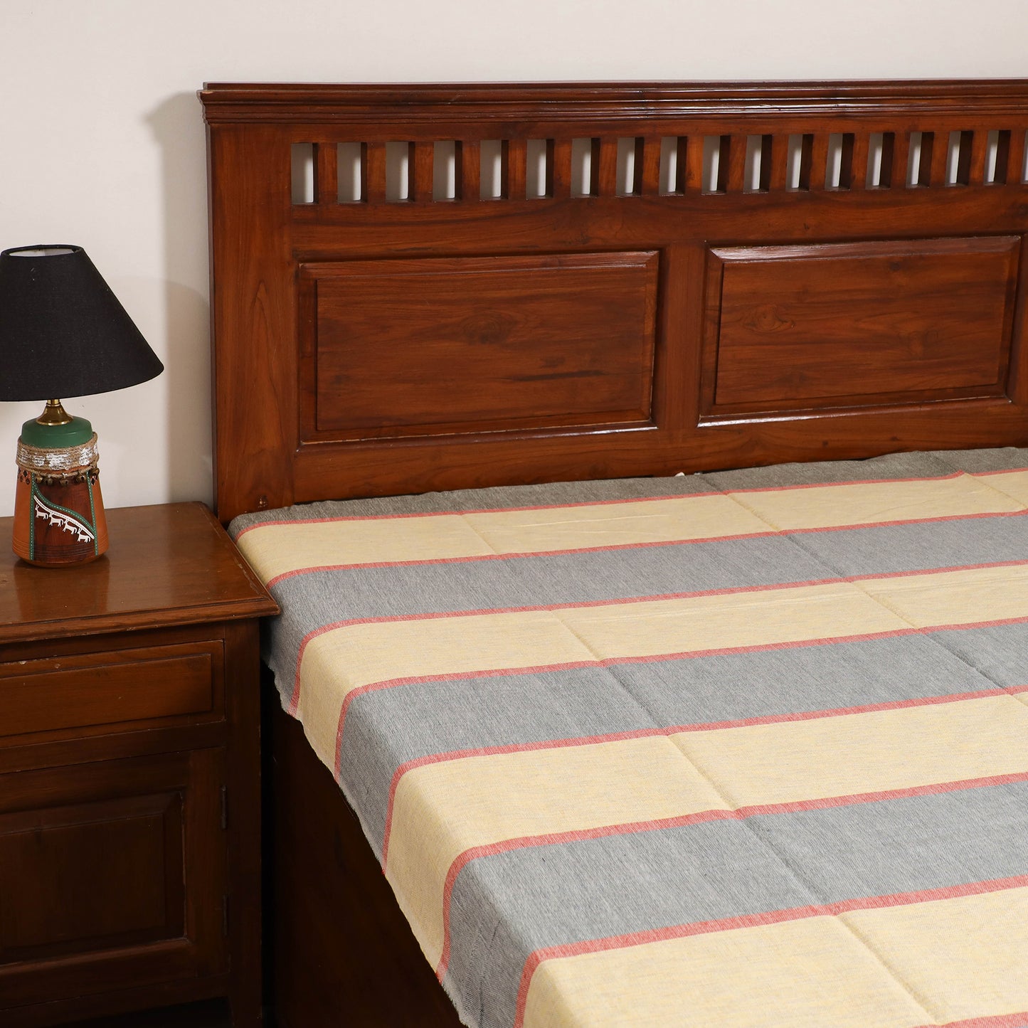 Handloom Cotton Single Bedsheet (90 x 60 in) 253