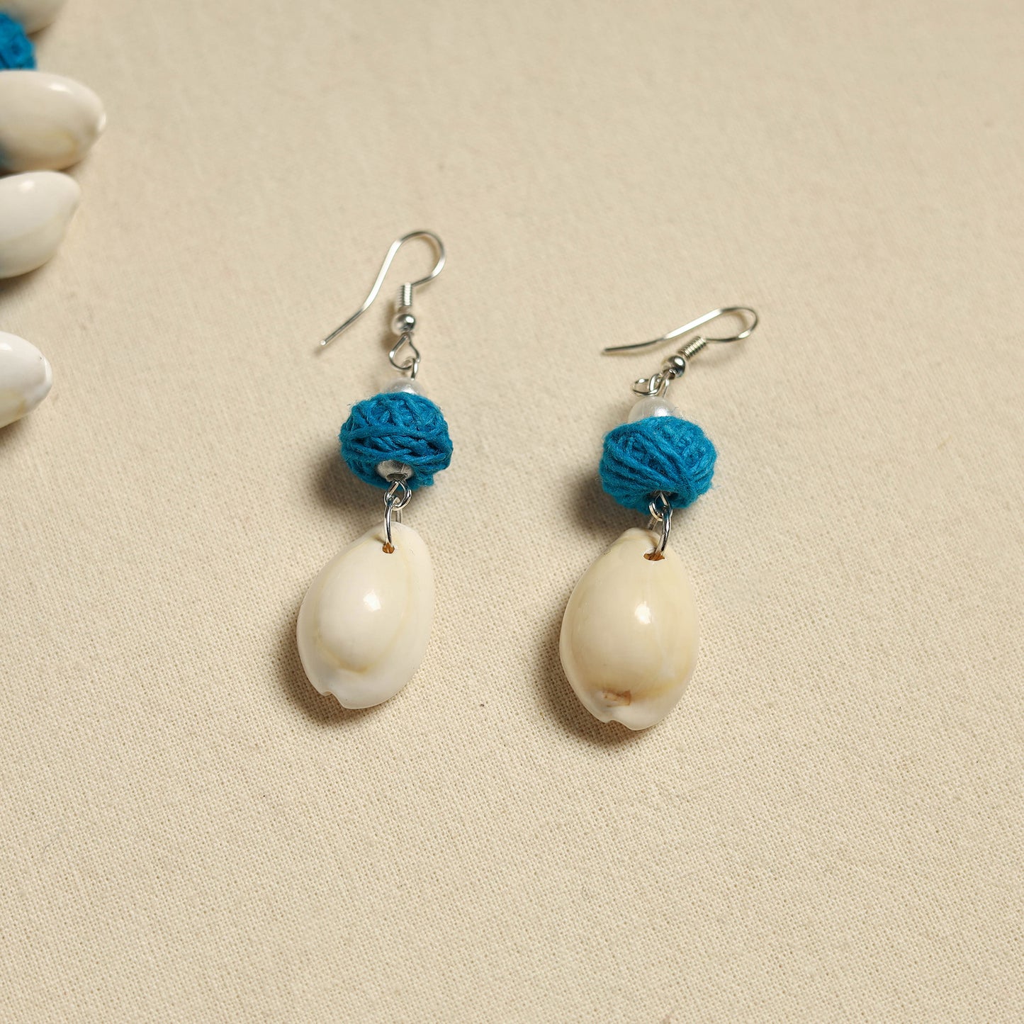 Handcrafted Thread Beads Shell Work Necklace Set 01
