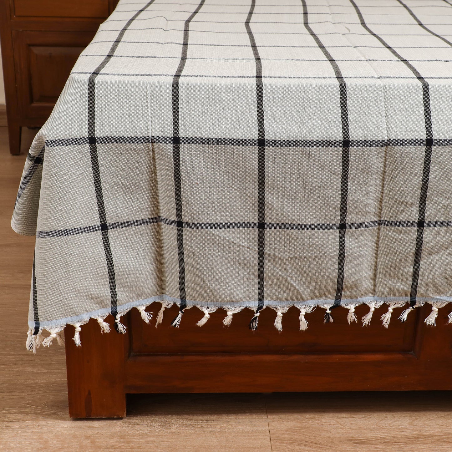 Handloom Cotton Single Bedsheet (90 x 60 in) 322