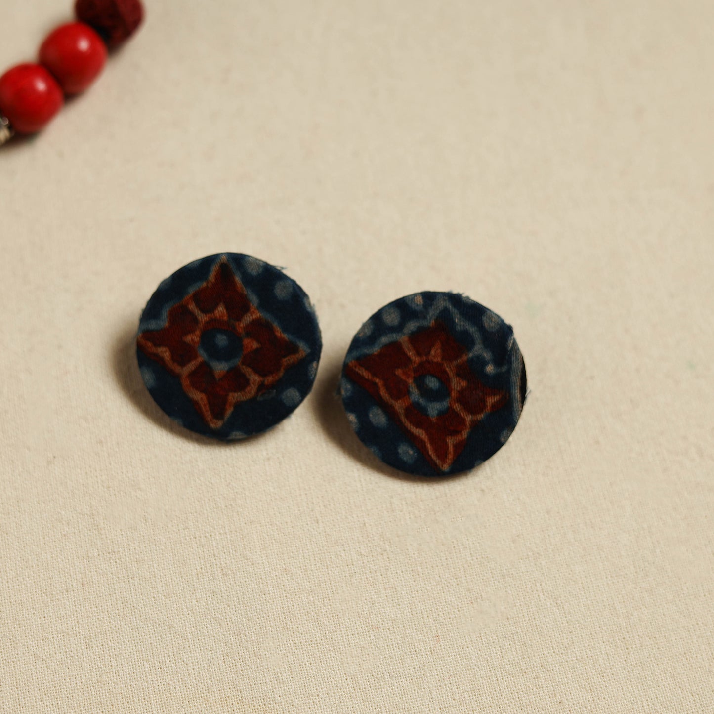 Handcrafted Wooden Beads Fabart Necklace Set 39
