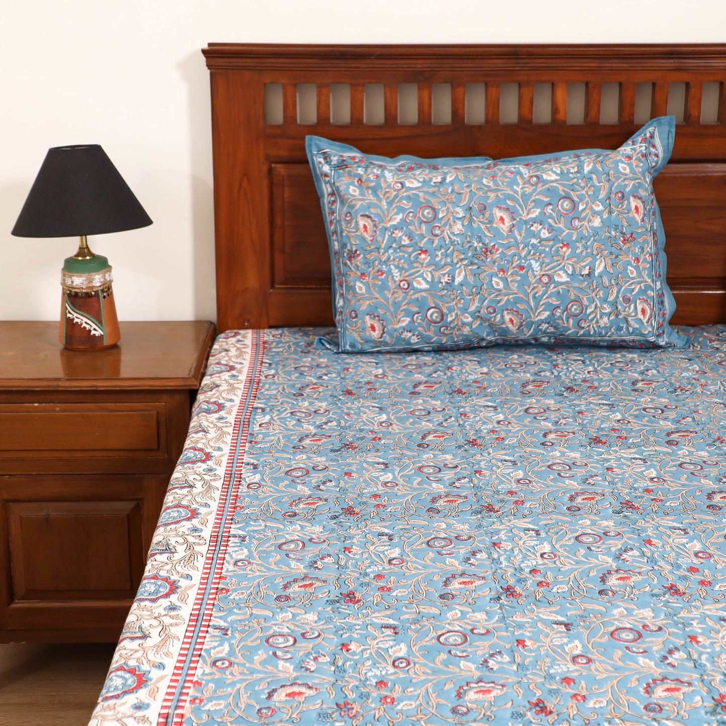 Sanganeri Hand Block Print Cotton Double Bedsheet Set (108 x 90 in) 01