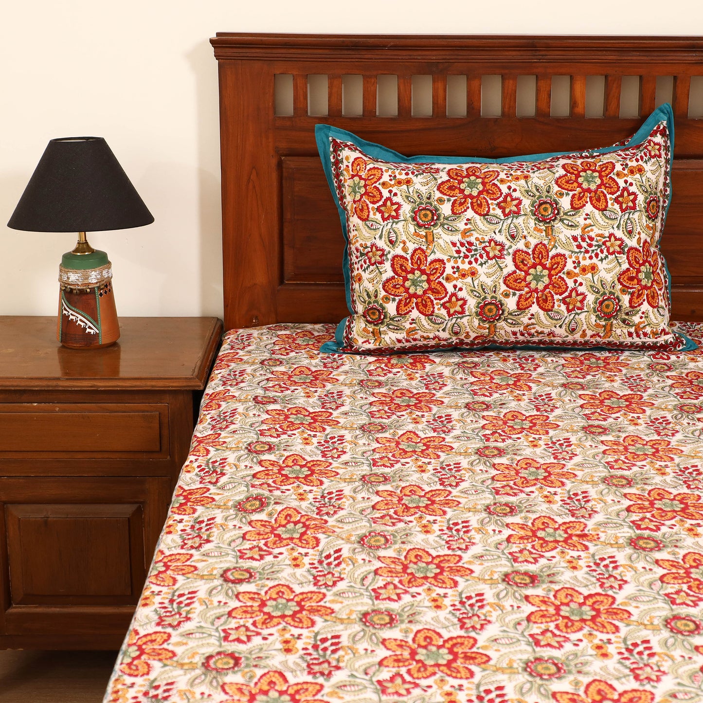 Sanganeri Hand Block Print Cotton Double Bedsheet Set (108 x 90 in) 25