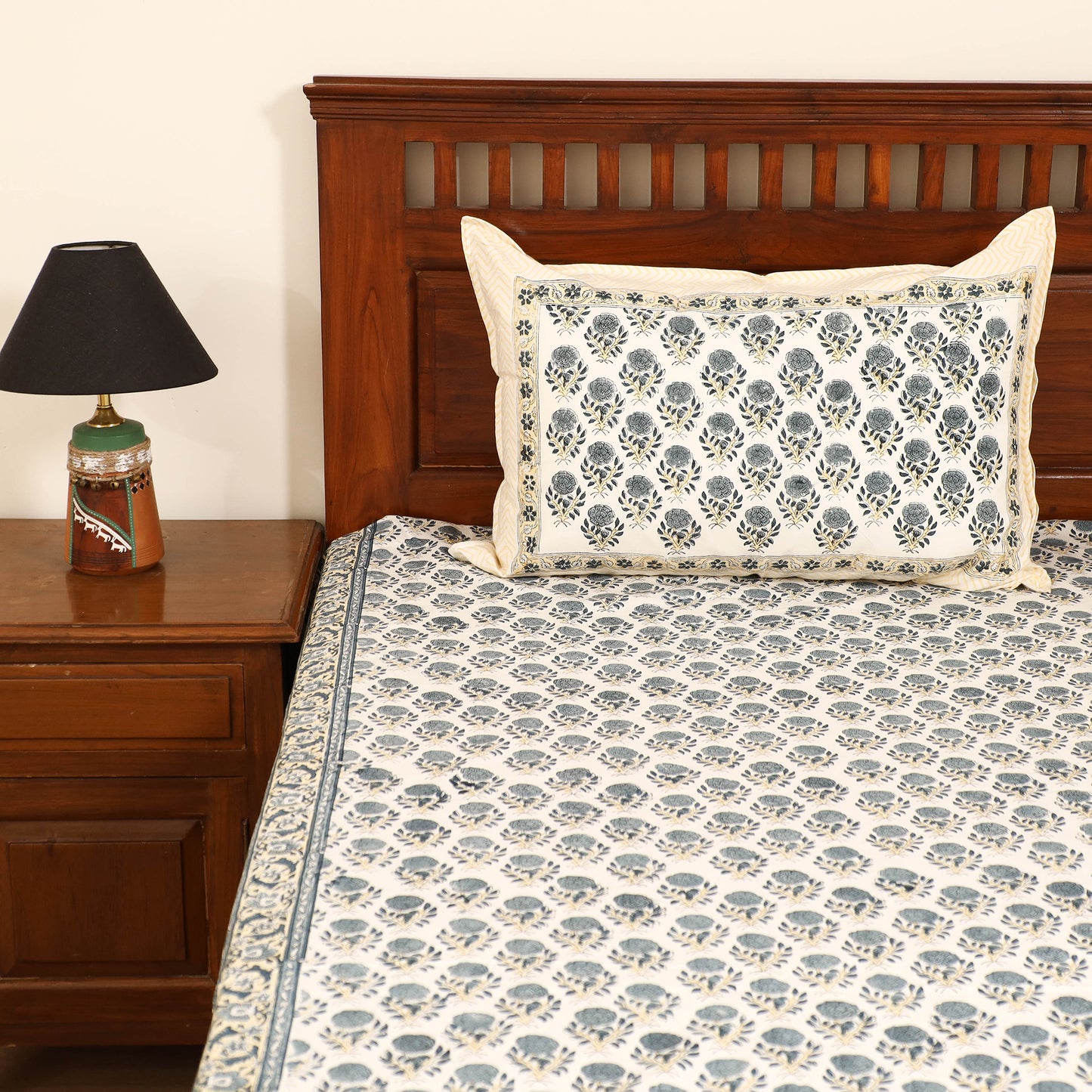 Sanganeri Hand Block Print Cotton Double Bedsheet Set (108 x 90 in) 26