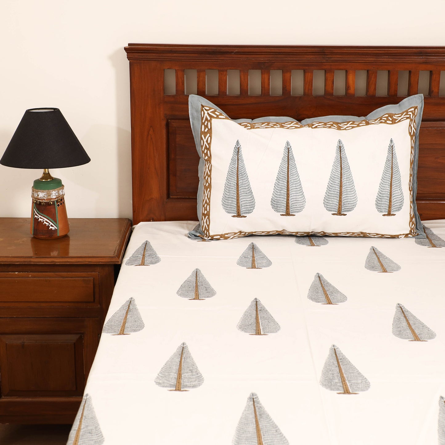 Sanganeri Hand Block Print Cotton Double Bedsheet Set (108 x 90 in) 46