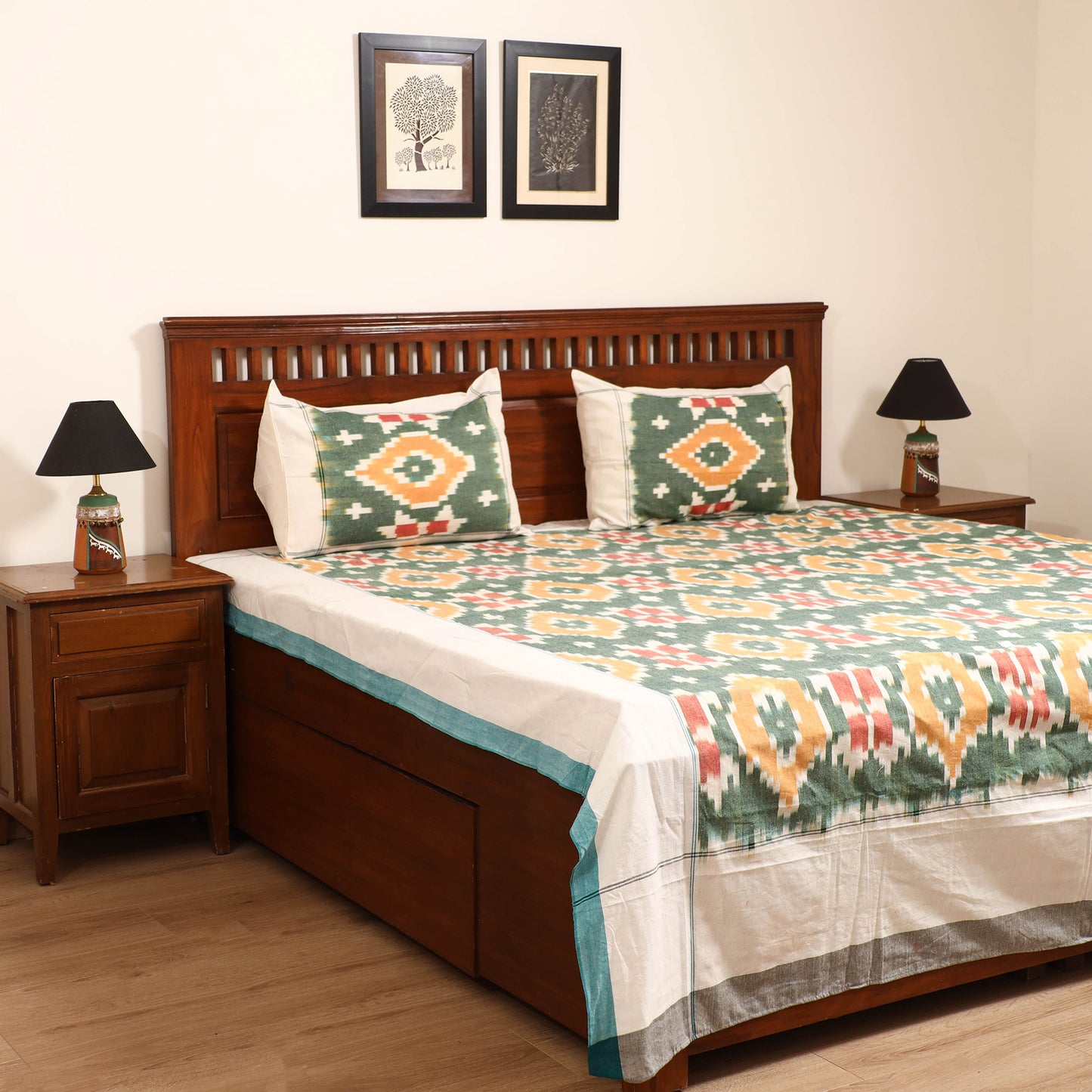 Pochampally Ikat Weave Cotton Double Bedsheet Set (108 x 90 in) 35