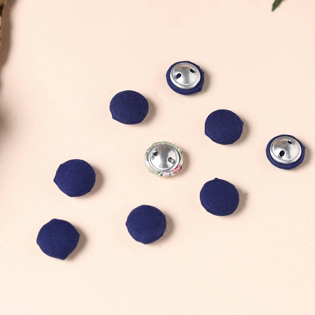 Buttonbaaz Handmade Fabric Button Small