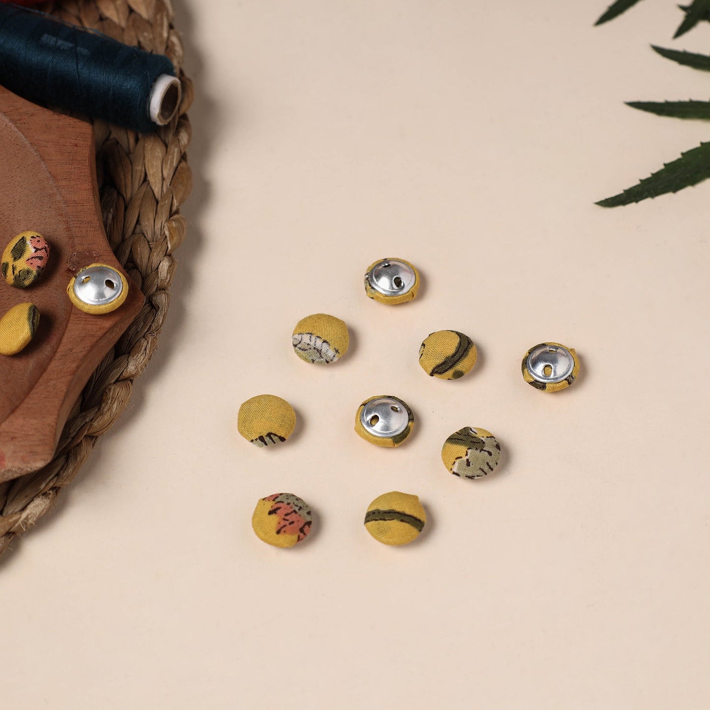 Buttonbaaz Handmade Fabric Button Small