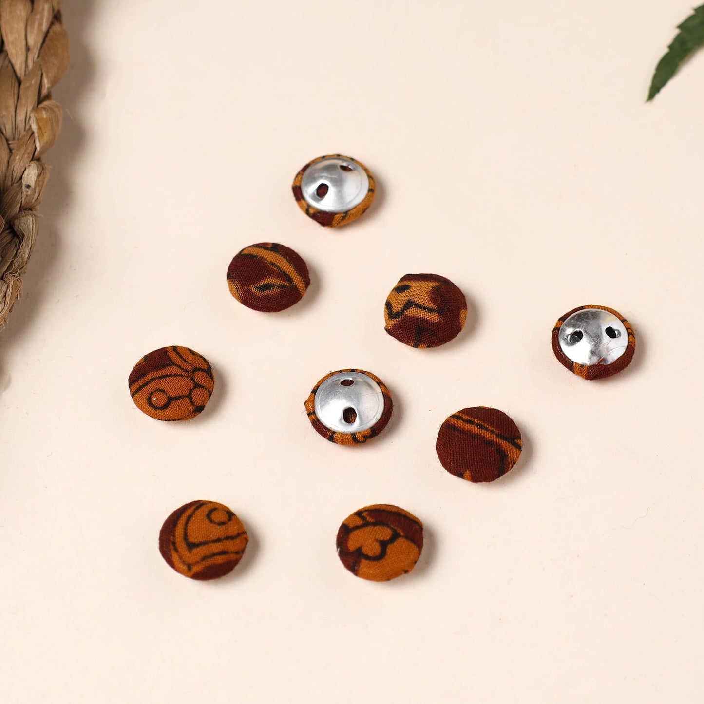 Buttonbaaz Handmade Fabric Button Small