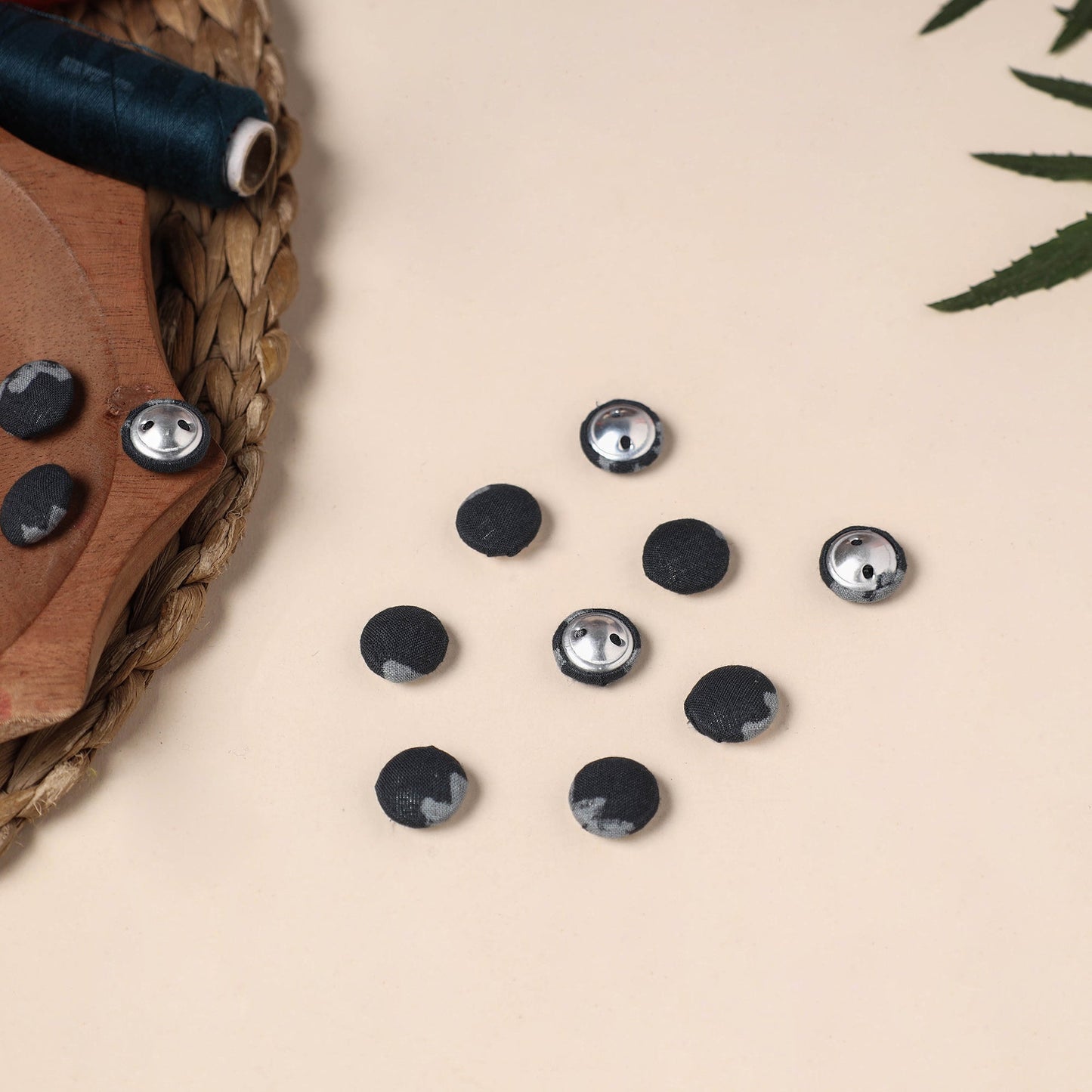 Buttonbaaz Handmade Fabric Button Small
