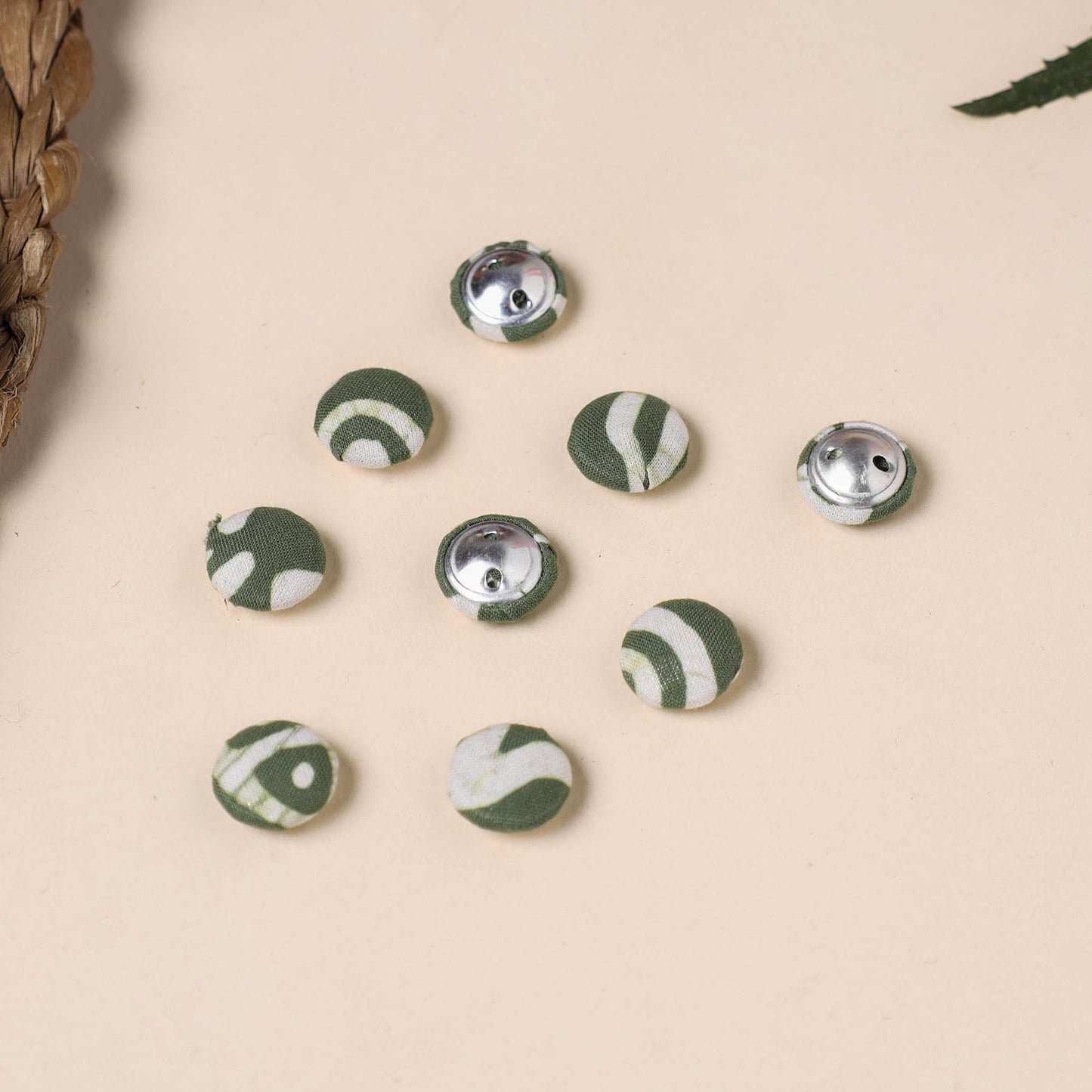 Buttonbaaz Handmade Fabric Button Small