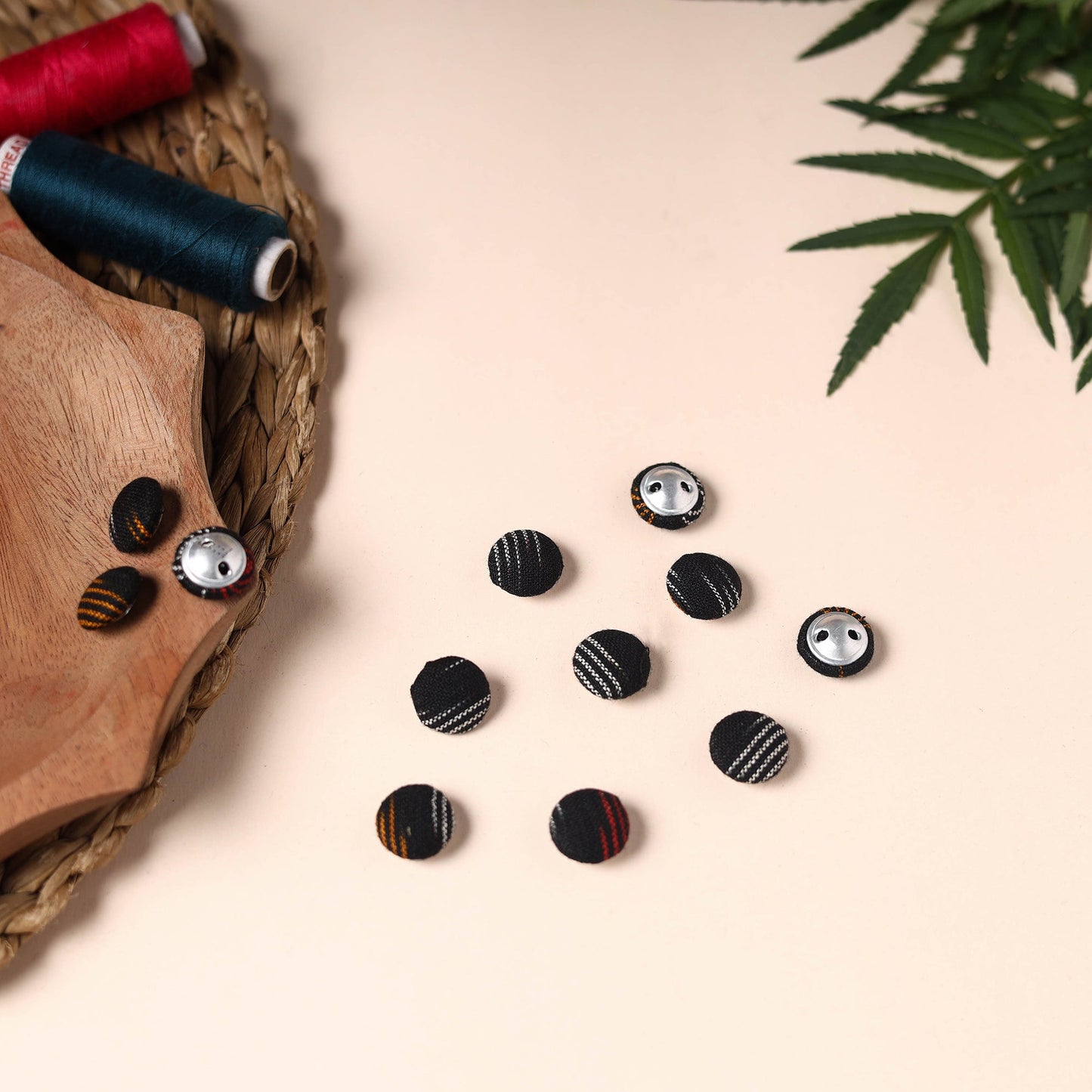 Buttonbaaz Handmade Fabric Button Small