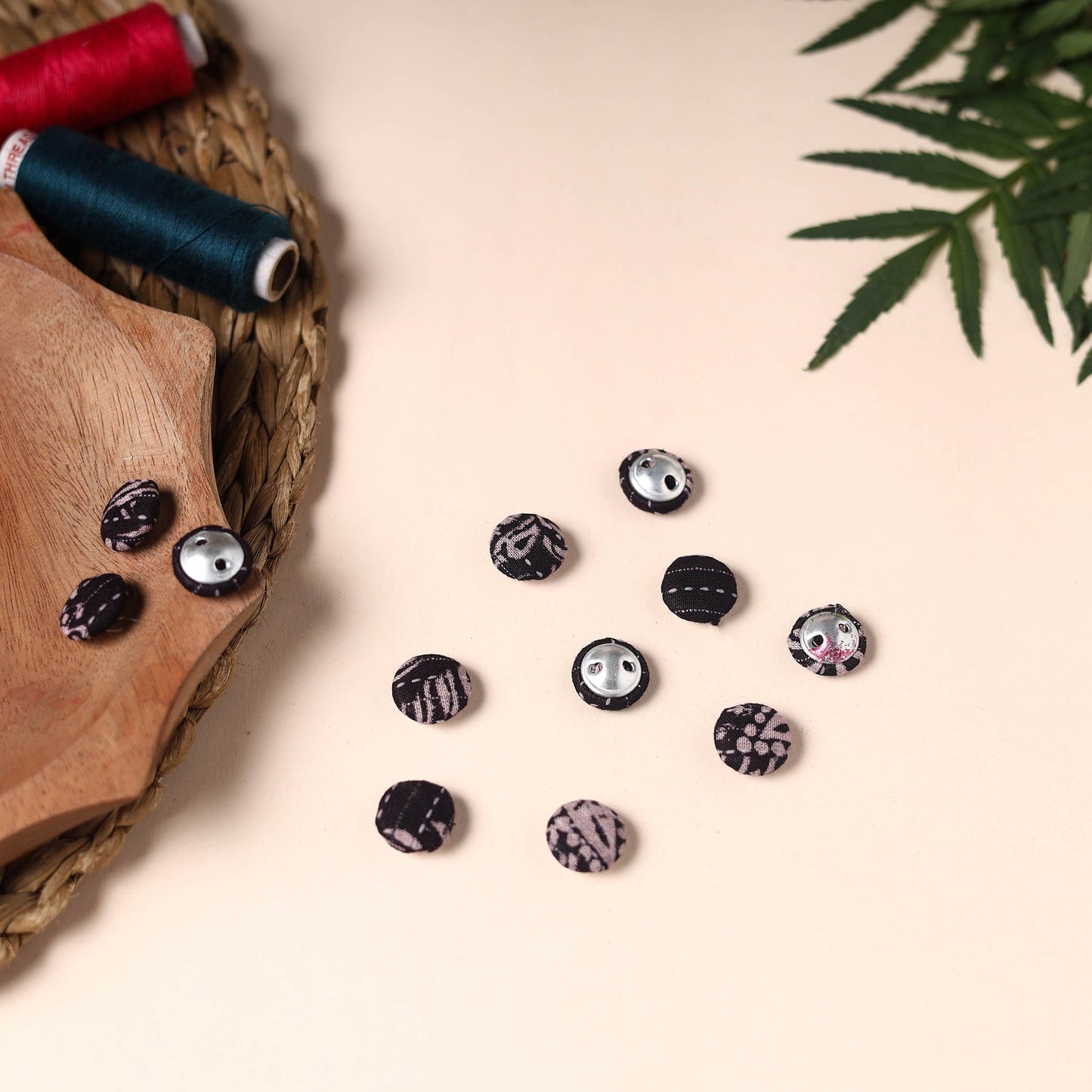 Buttonbaaz Handmade Fabric Button Small