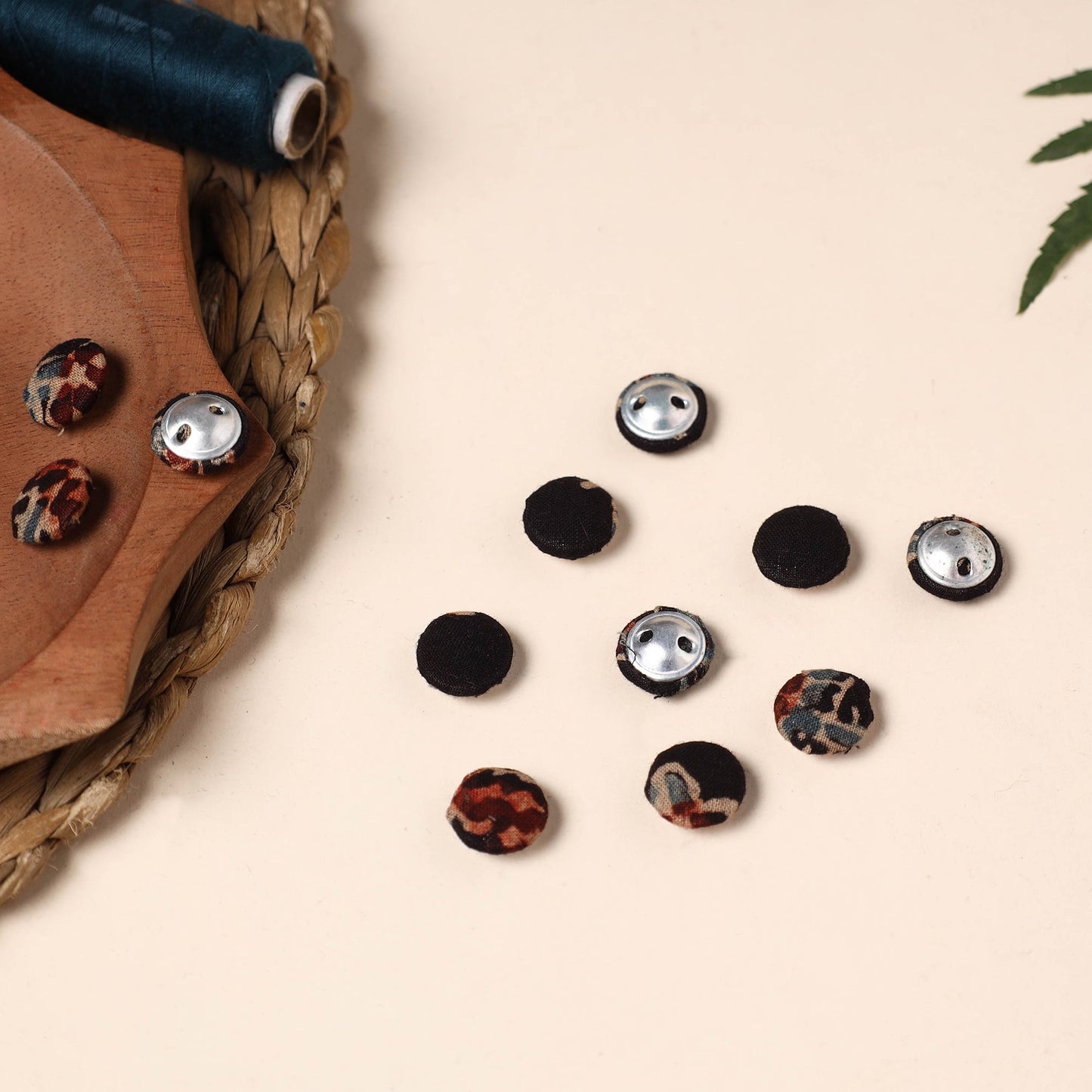 Buttonbaaz Handmade Fabric Button Small