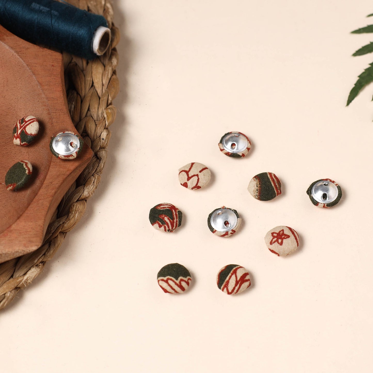 Buttonbaaz Handmade Fabric Button Small