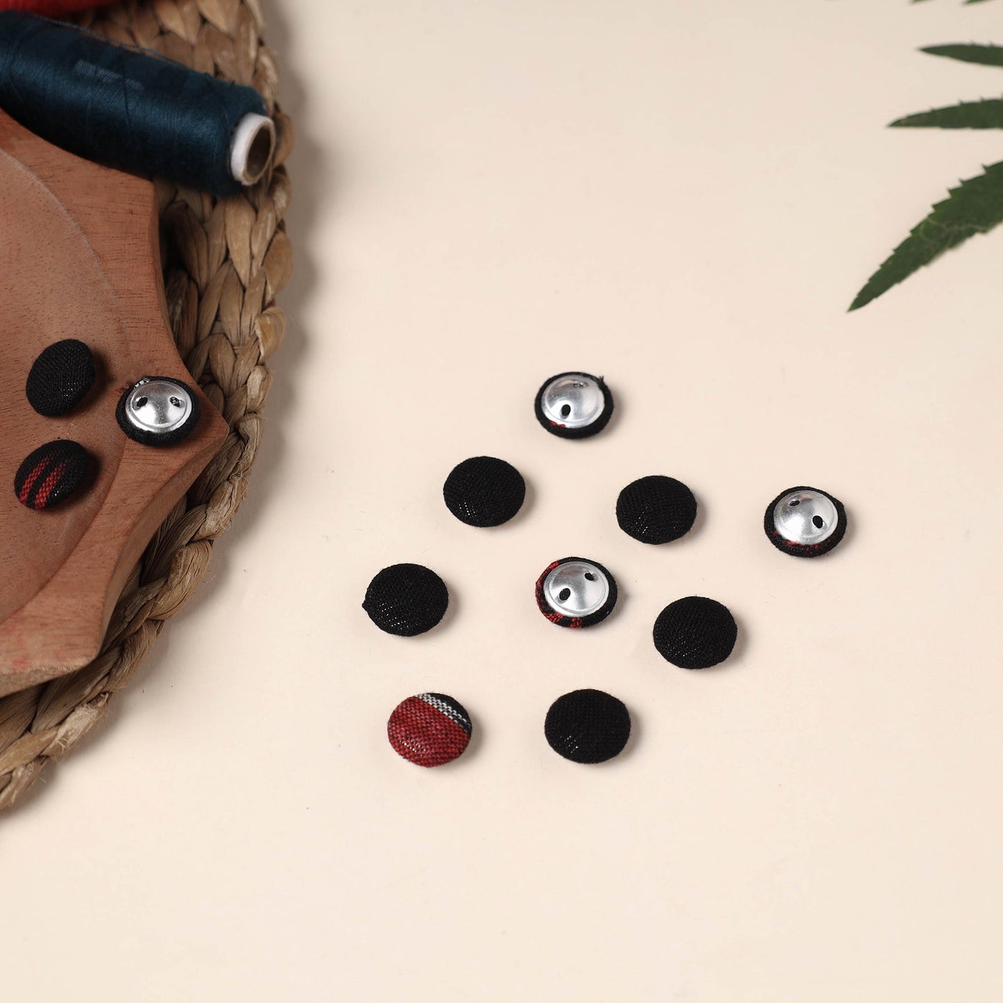 Buttonbaaz Handmade Fabric Button Small