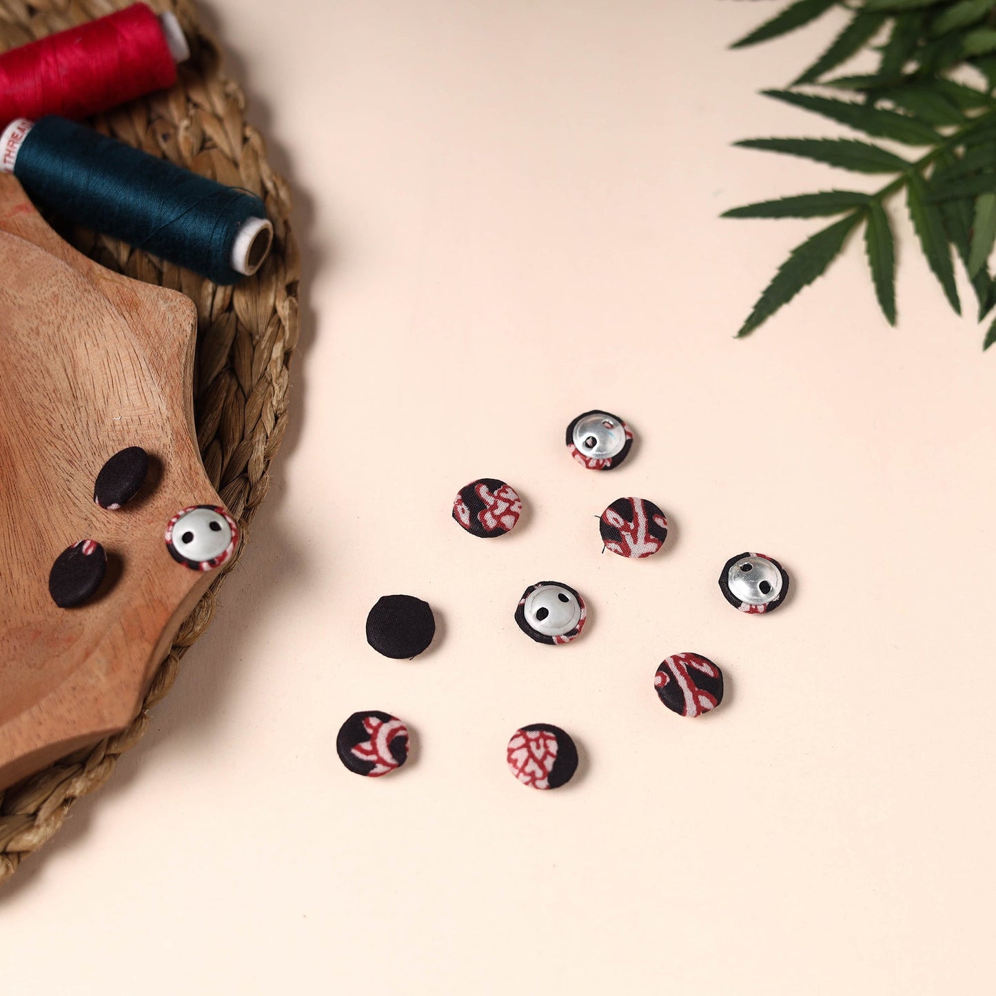 Buttonbaaz Handmade Fabric Button Small