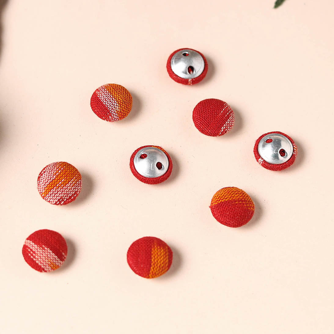 Buttonbaaz Handmade Fabric Button Small