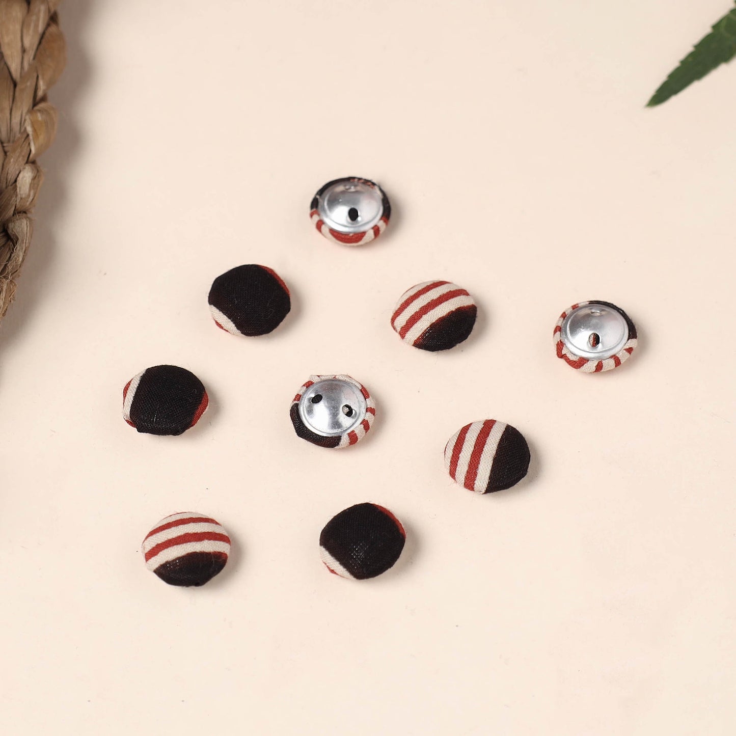 Buttonbaaz Handmade Fabric Button Small